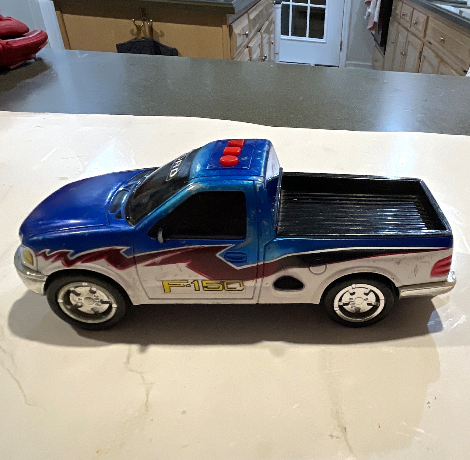 Vintage RARE 1992 Toy State Ford F-150 Pickup Toy Blue/Silver/Red Flame WORKS Vintage RARE 1992 Toy State Ford F-150 Pickup Toy Blue/Silver/Red Flame WORKS