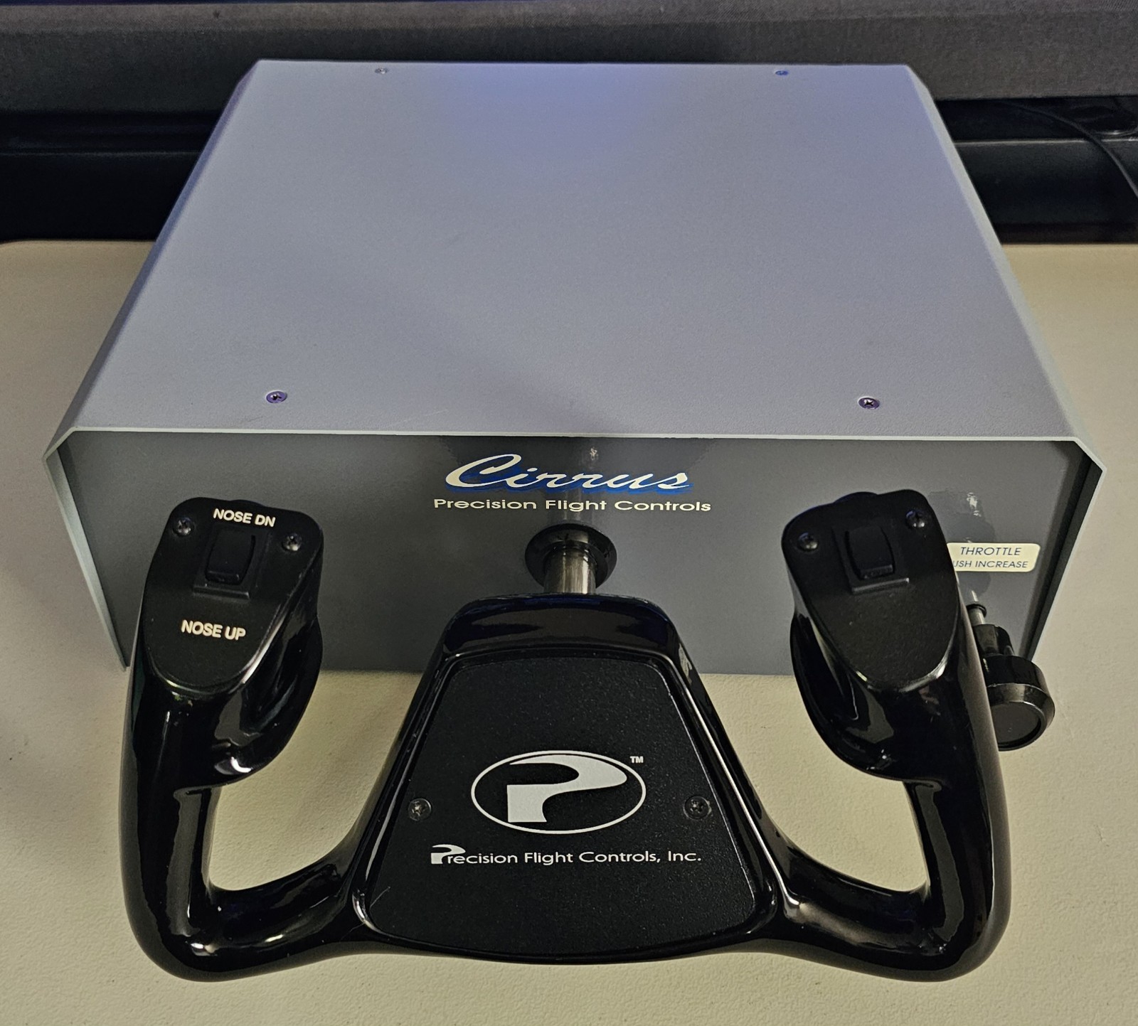 Precision Flight Controls (PFC) Yoke Cirrus Beech Simulator Serial Controller