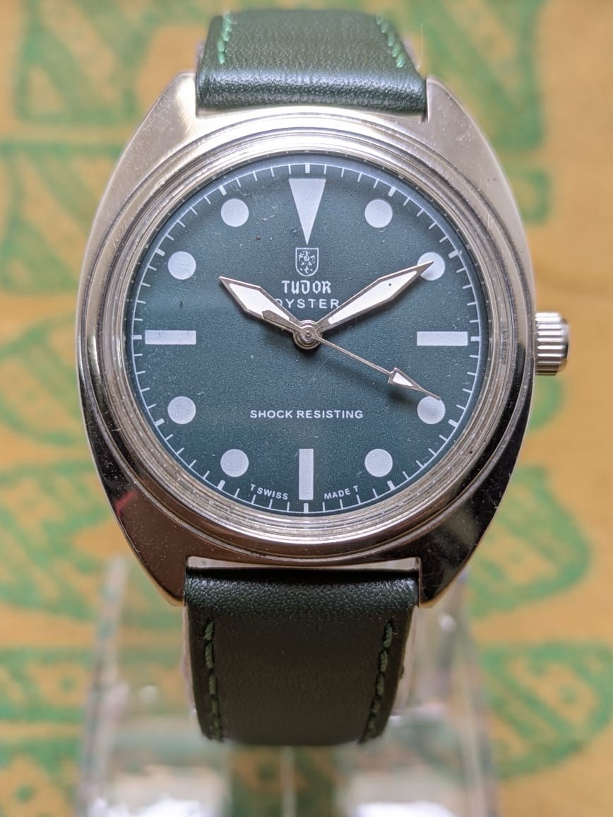 Vintage Tudor Oyster 17 Jewels Manual Winding Swiss Made Men’s Watch White Dial Vintage Tudor Oyster 17 Jewels Manual Winding Swiss Made Men’s Watch White Dial