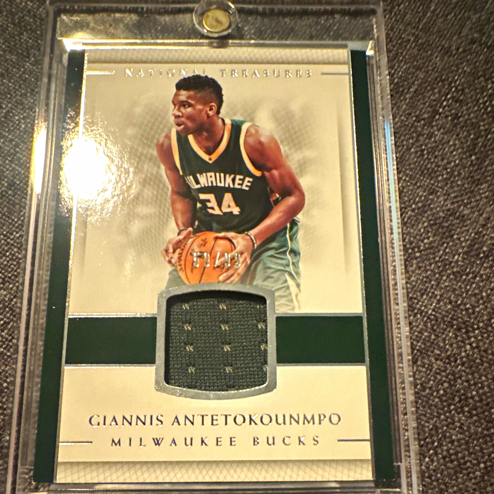 2016-17 Panini National Treasures Material Treasures Giannis #4 /99 (MEM)