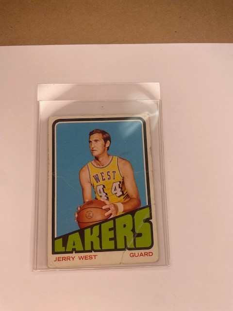 1972-73 Topps Basketball Jerry West #75 1972-73 Topps Basketball Jerry West #75