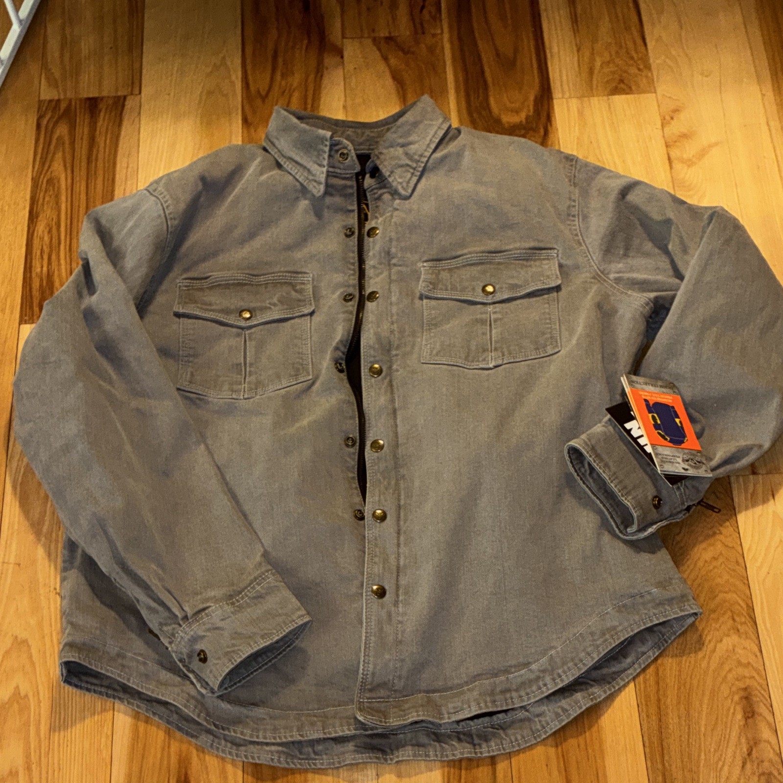 Milwaukee Men\'s XL Gray Riding Jacket HasMany Pockets And Vent Use And Hand Free Milwaukee Men\'s XL Gray Riding Jacket HasMany Pockets And Vent Use And Hand Free