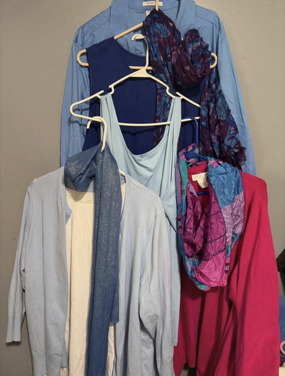 Women’s Mixed Clothing Lot Tops Cardigan Scarves blue white pink size 3X Women’s Mixed Clothing Lot Tops Cardigan Scarves blue white pink size 3X