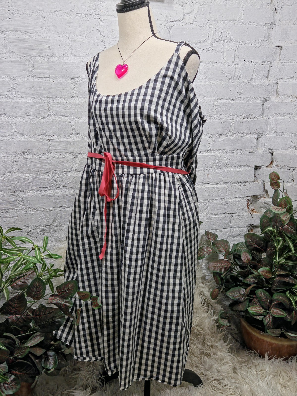Torrid 4X Retro Chic Black Buffalo Check Knee Length Dress, New without Tags Torrid 4X Retro Chic Black Buffalo Check Knee Length Dress, New without Tags