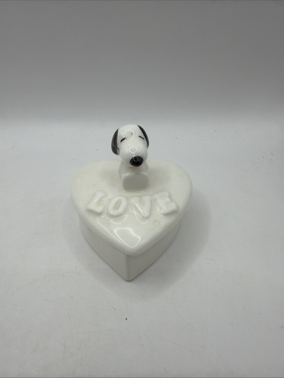 Vintage Peanuts Snoopy Love Trinket Box Ring Dish Heart Shaped w/Lid 1960s Japan Vintage Peanuts Snoopy Love Trinket Box Ring Dish Heart Shaped w/Lid 1960s Japan