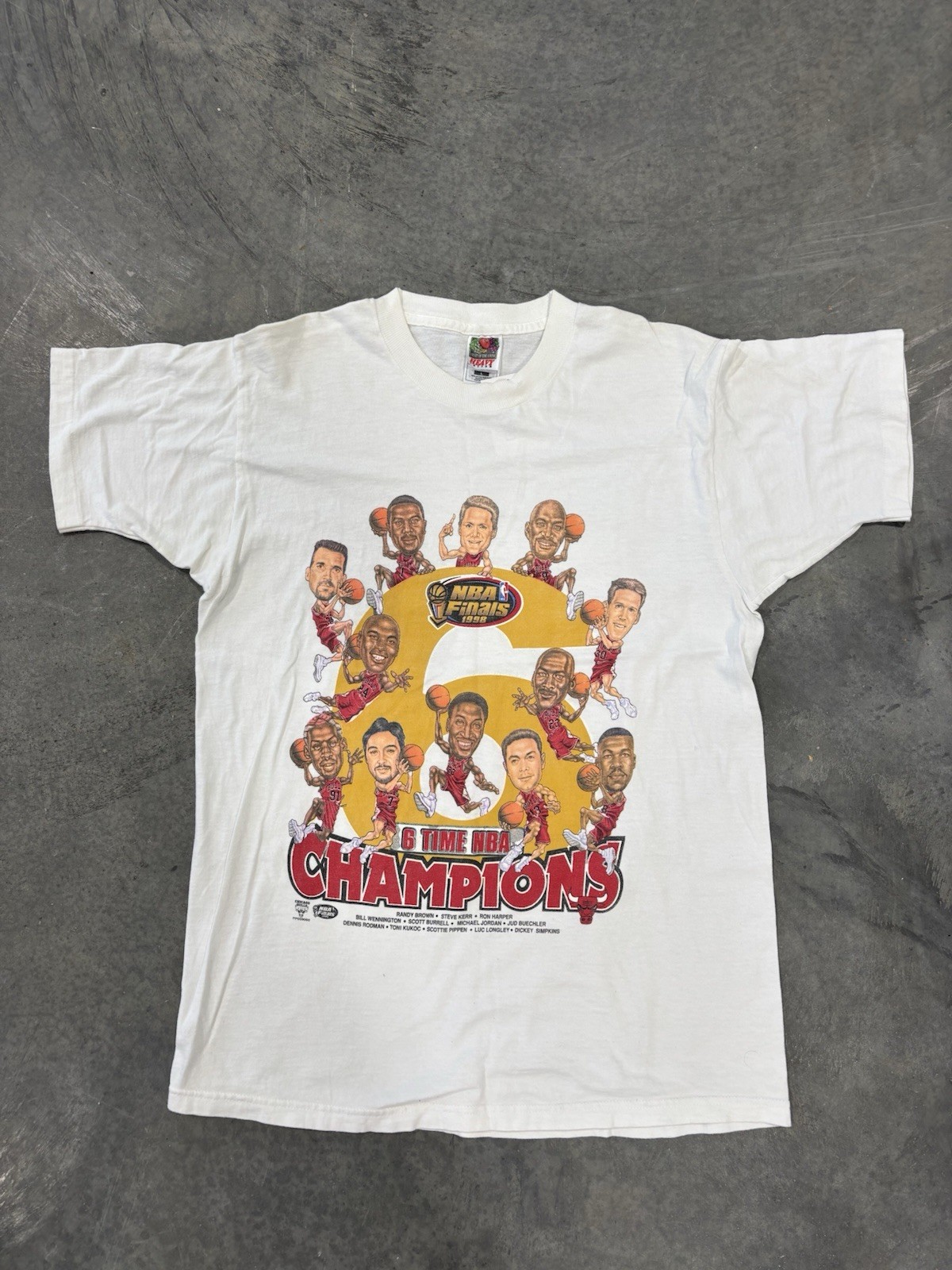 Size L - Vintage 1998 Chicago Bulls 6-Time NBA Champions Michael Jordan T-Shirt Size L - Vintage 1998 Chicago Bulls 6-Time NBA Champions Michael Jordan T-Shirt