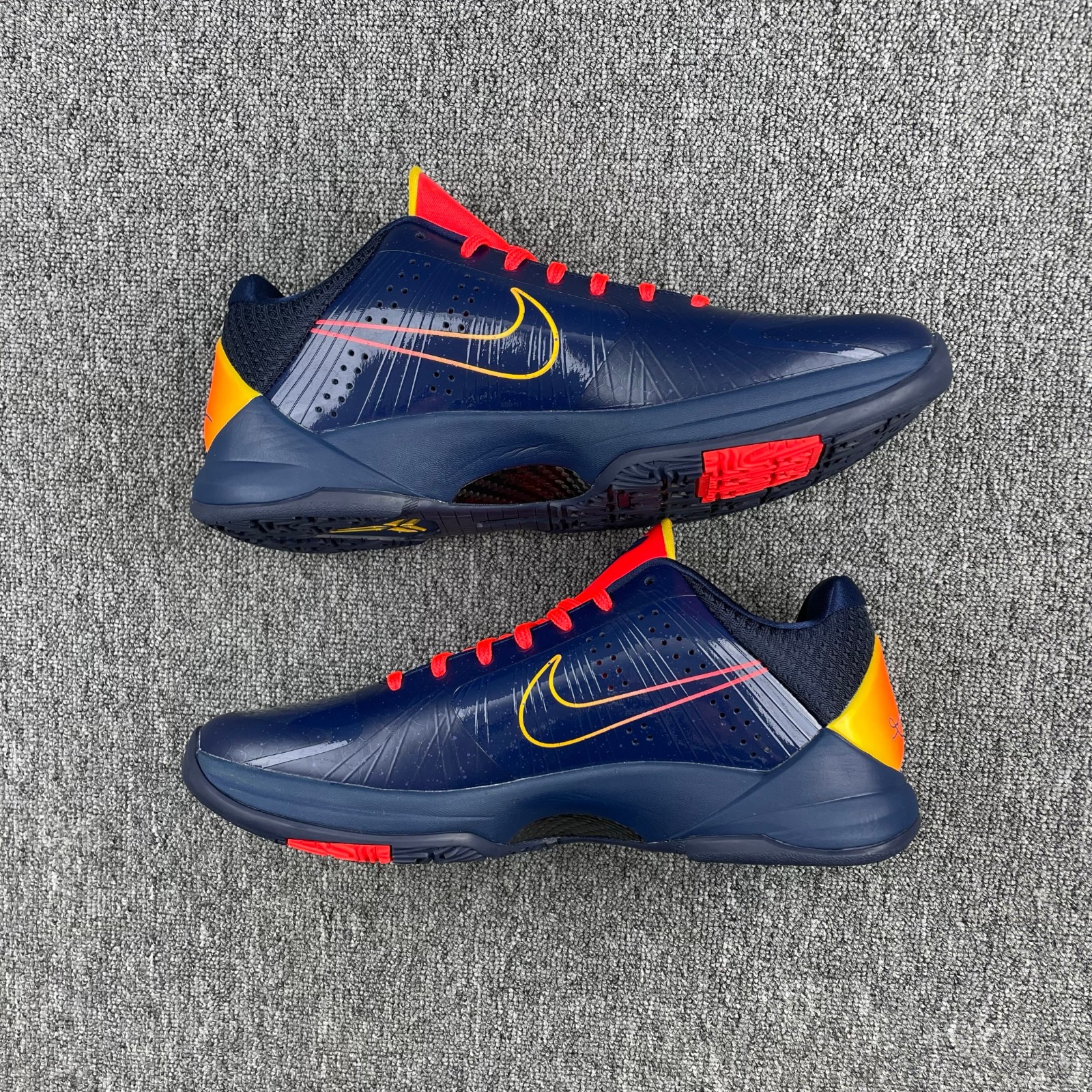 New KB5 Protro Caitlin Clark Indiana Fever Men Basketball Sneakers IM3207-400