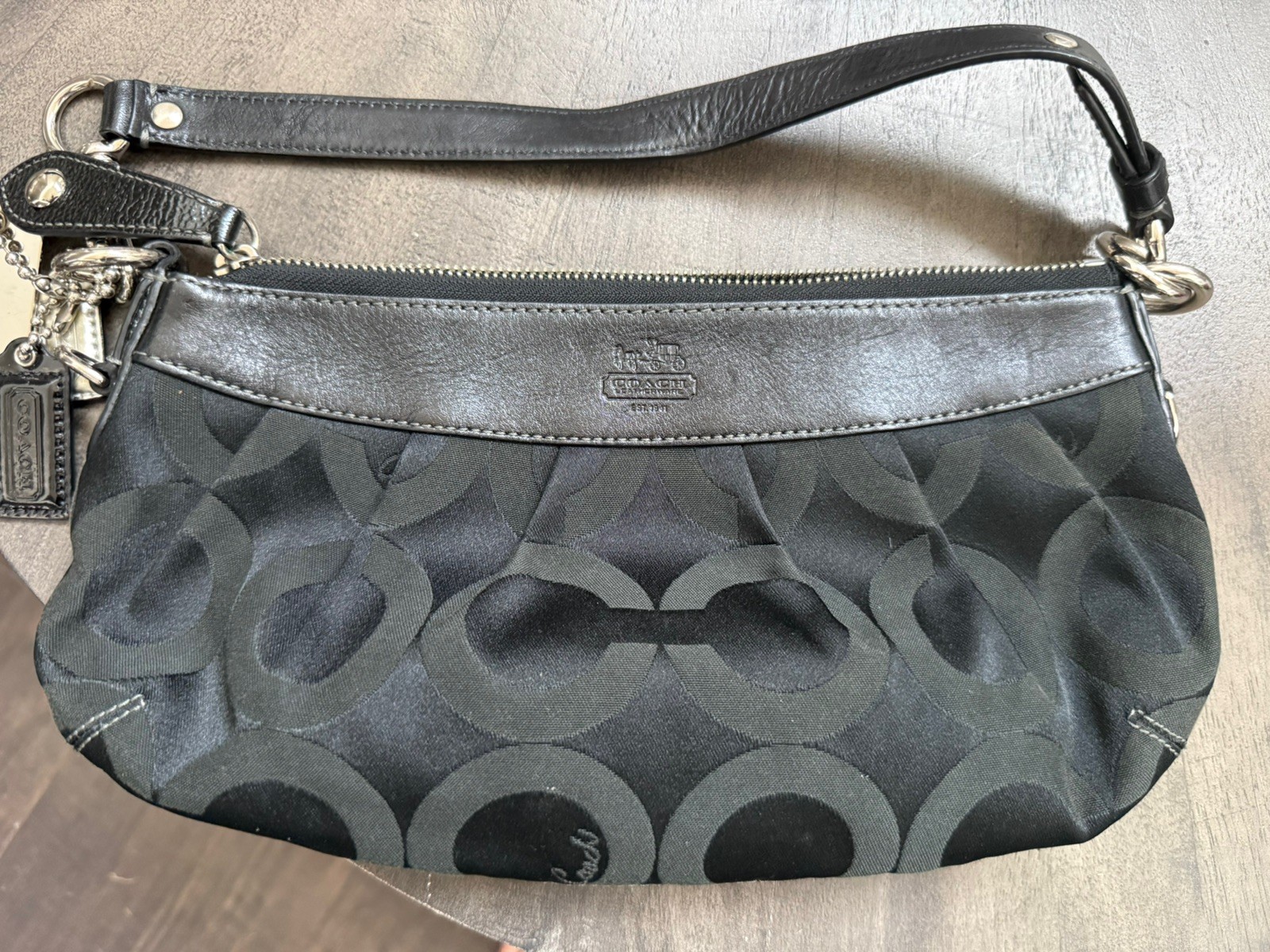 Coach Vintage Y2K Madison Op Art Black Signature Hobo Demi Handbag 12950 Coach Vintage Y2K Madison Op Art Black Signature Hobo Demi Handbag 12950