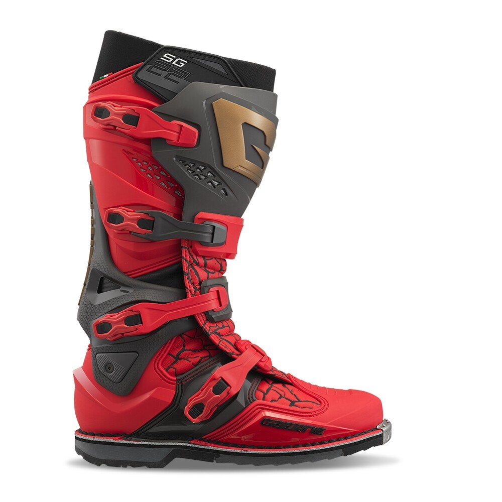 GAERNE SG22 MAGMA MJK LE BOOTS RED/BLACK/GOLD SZ 11 GAERNE SG22 MAGMA MJK LE BOOTS RED/BLACK/GOLD SZ 11
