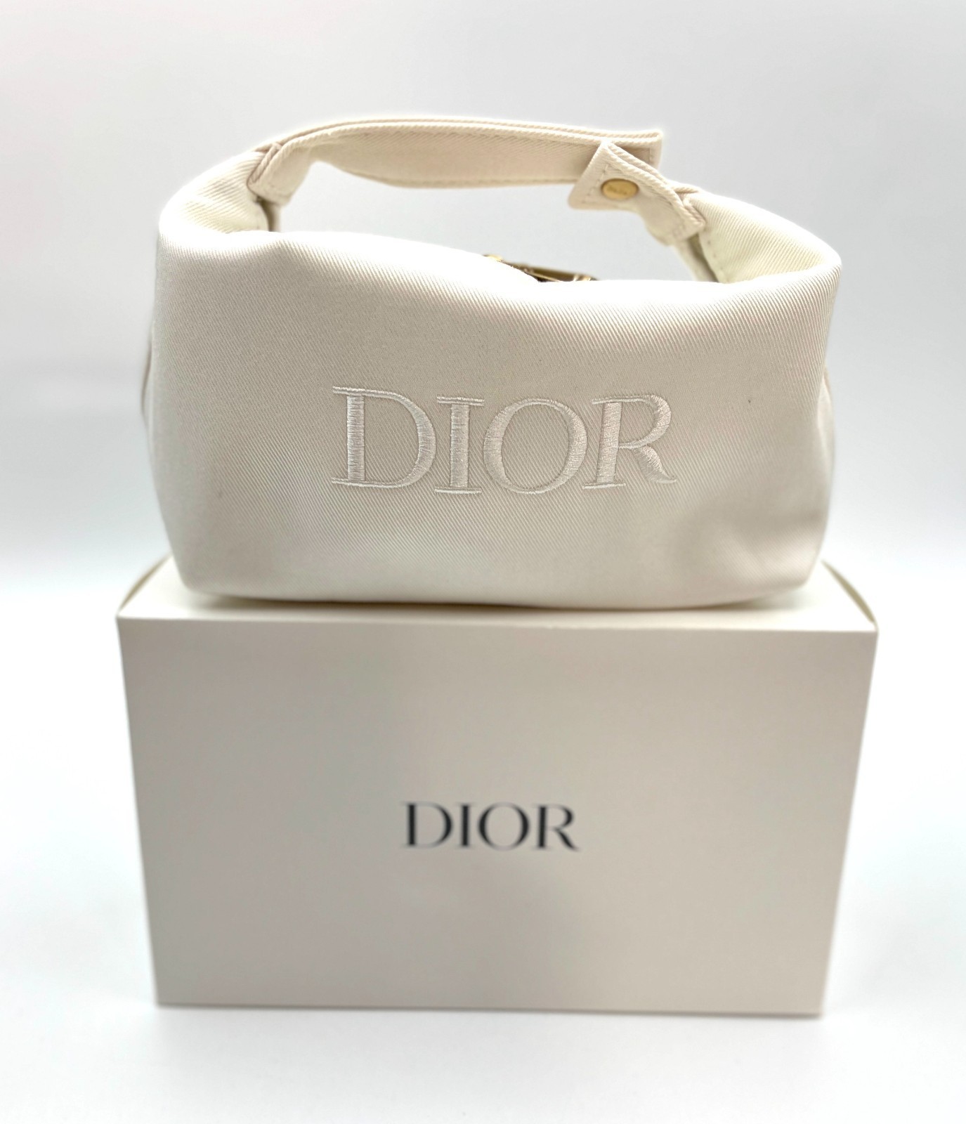 Christian Dior Cosmetic Makeup Bag Pouch With Top Handle New in Box~ White