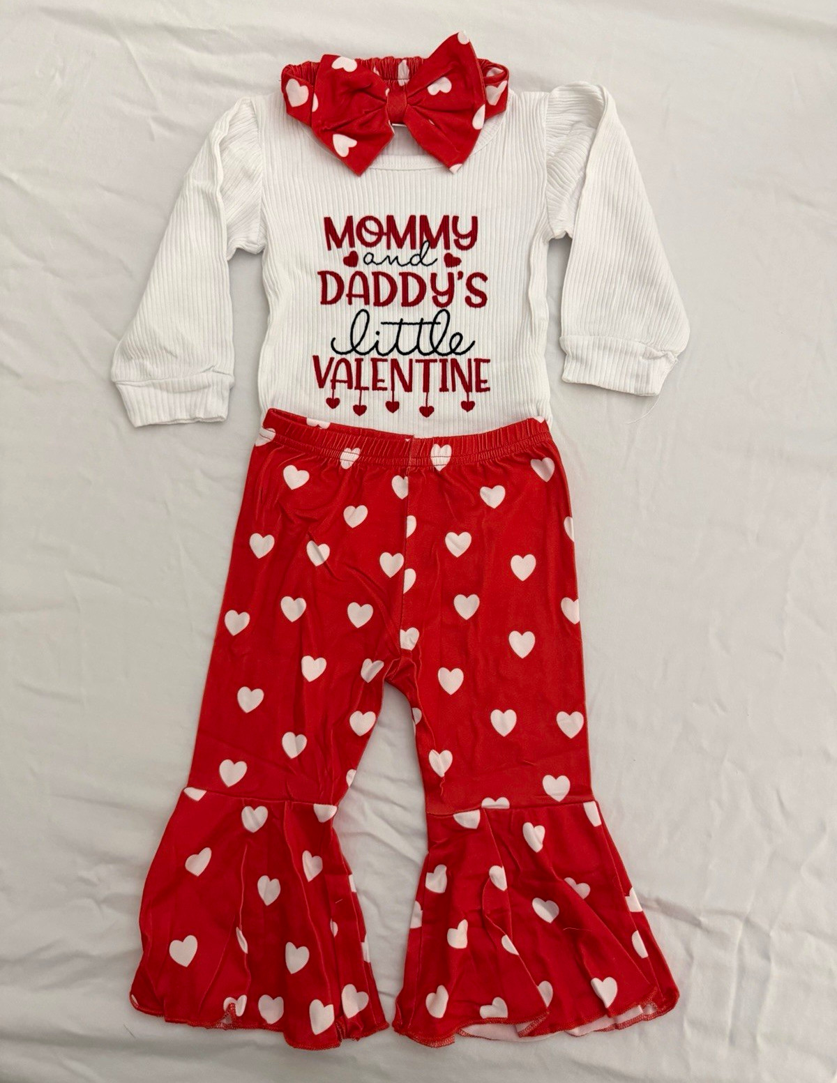 Valentine 3pc Outfit Set 9-12M Long Sleeve Top Heart Pants Hair Bow Red/White Valentine 3pc Outfit Set 9-12M Long Sleeve Top Heart Pants Hair Bow Red/White