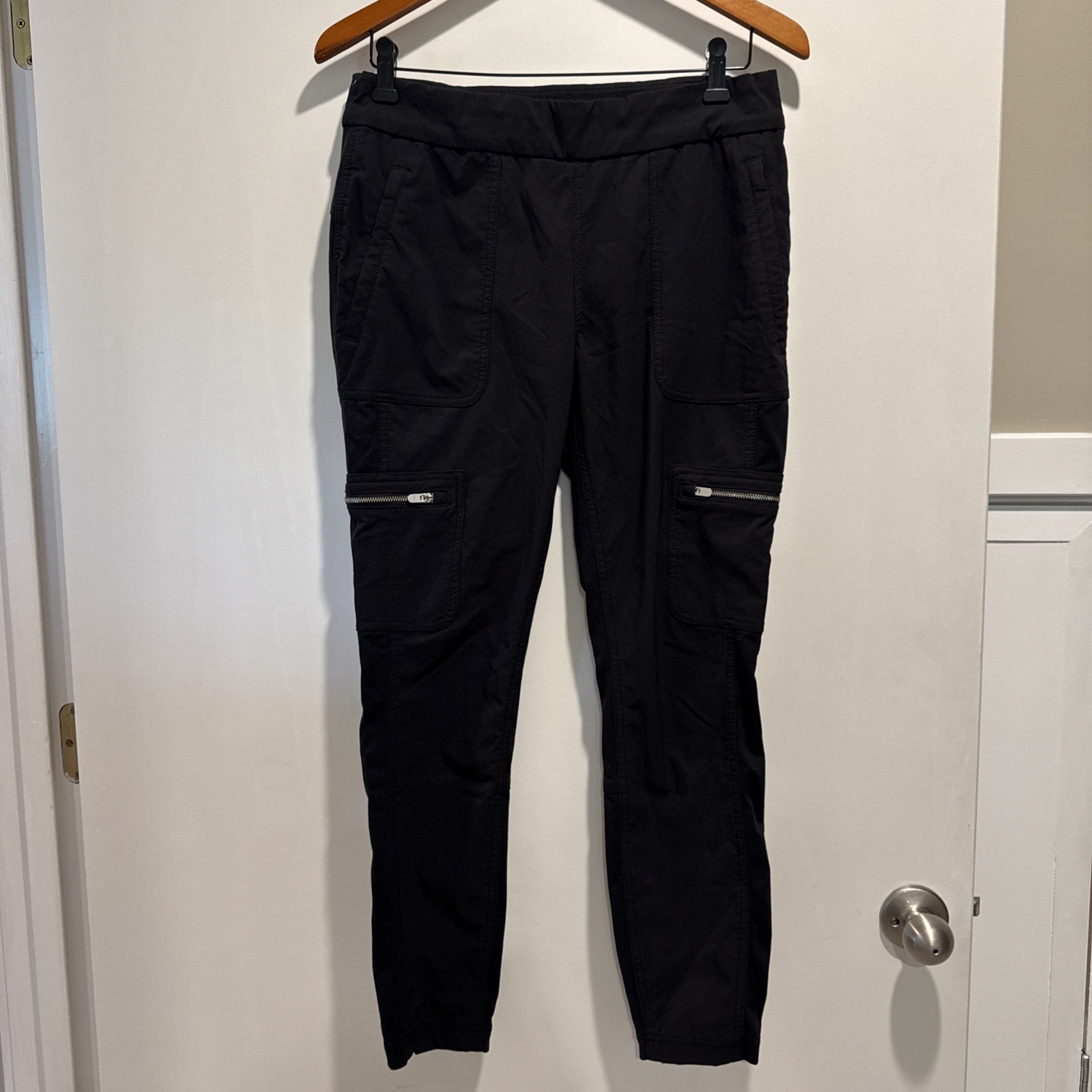 CUTE Athleta 12 Headlands Hybrid Cargo Tight Leggings #982353