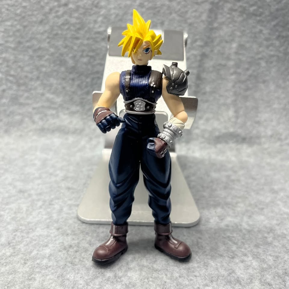 1997 Final Fantasy VII 7 Cloud Strife Extra Knights Action Figure BANDAI Japan