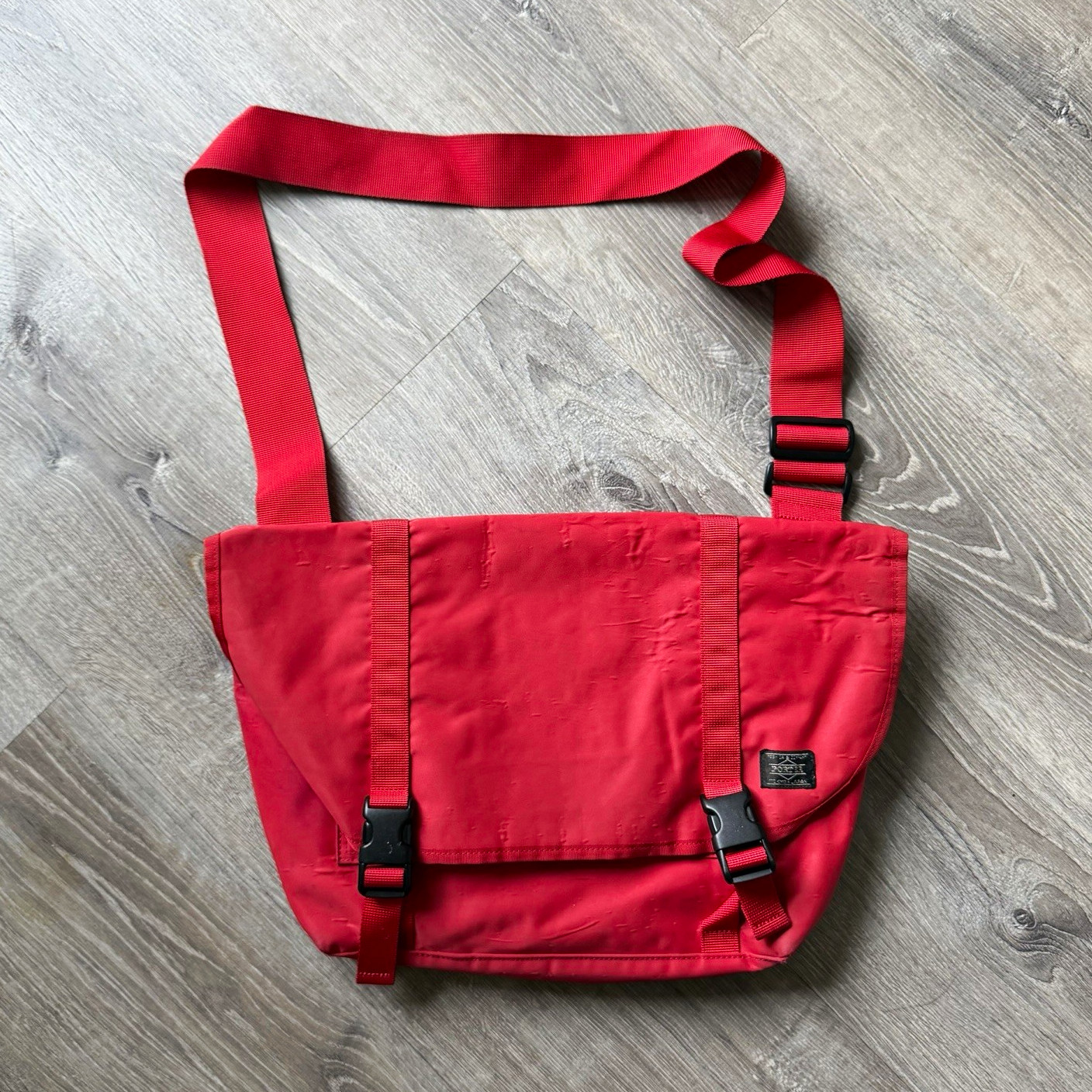 Vintage PORTER Red Medium Messenger Bag Crossbody Adjustable Strap Pockets Zip Vintage PORTER Red Medium Messenger Bag Crossbody Adjustable Strap Pockets Zip