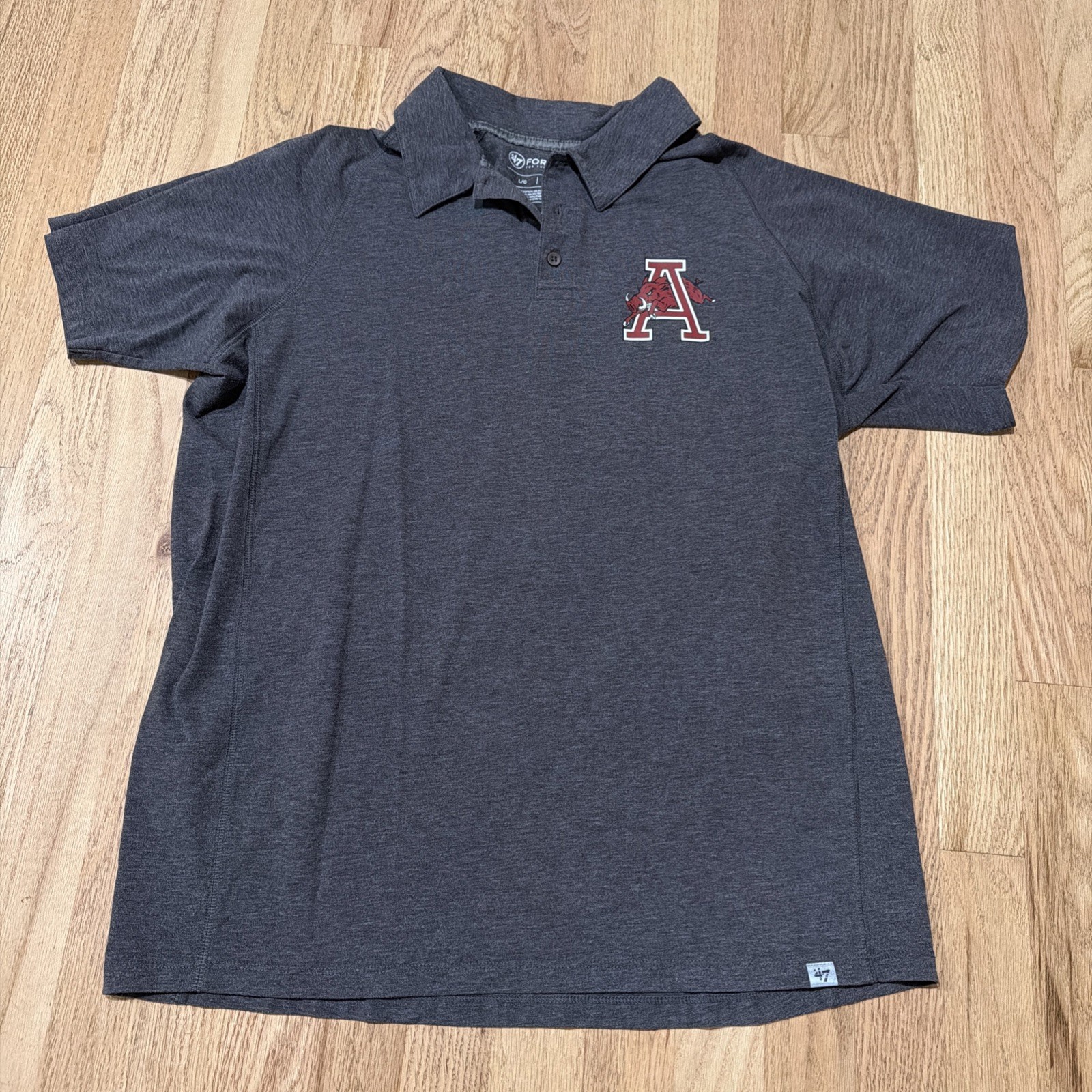 Arkansas Razorbacks Polo Mens Large* Gray Golf Shirt NCAA Hogs \'47 Forward Arkansas Razorbacks Polo Mens Large* Gray Golf Shirt NCAA Hogs \'47 Forward
