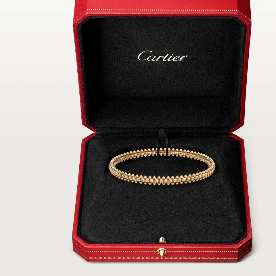 Cartier Clash de Cartier Bracelet 18K Yellow Gold Size 18 2025 Full Set