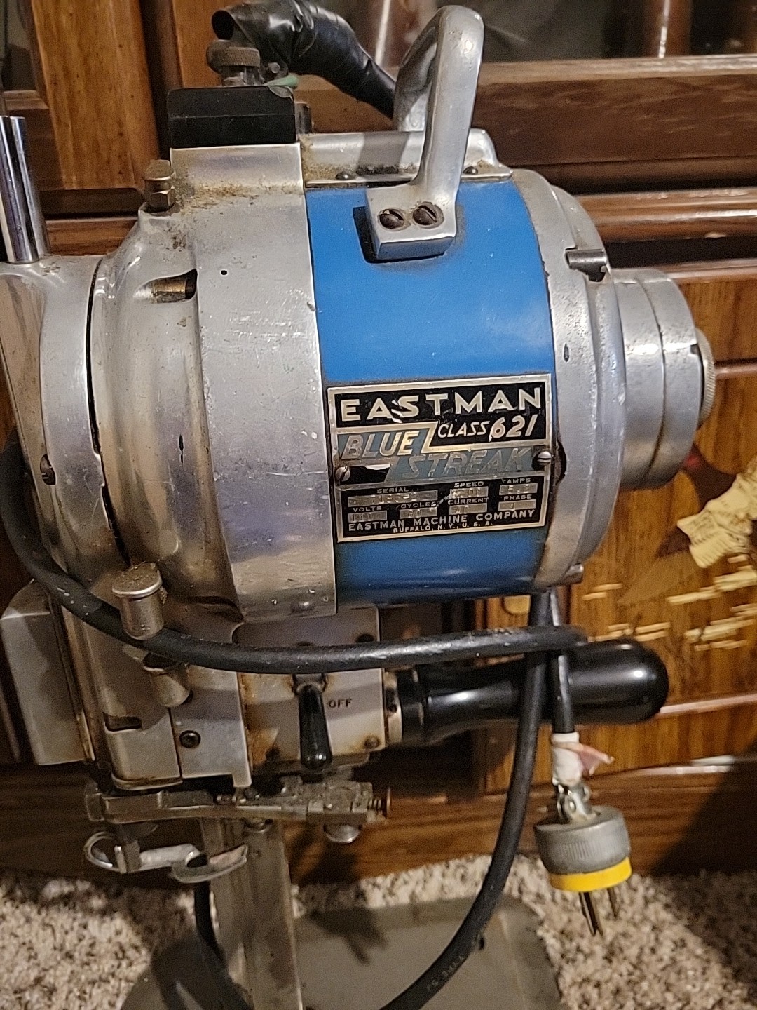 EASTMAN STREAK II FABRIC CUTTER STRAIGHT KNIFE - TESTED CLass 621 EASTMAN STREAK II FABRIC CUTTER STRAIGHT KNIFE - TESTED CLass 621
