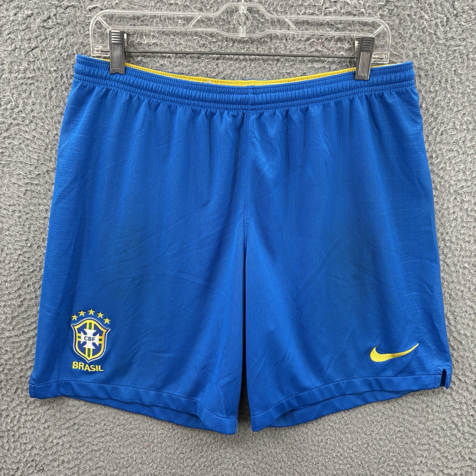 Nike Brazil National Football Team Shorts Mens L World Cup Soccer 2018 CBF Badge Nike Brazil National Football Team Shorts Mens L World Cup Soccer 2018 CBF Badge