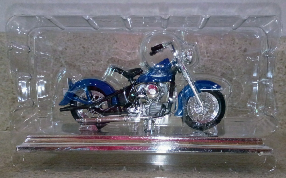 Harley Davidson 1953 74FL Hydra-Glide Maisto 1:18 Die Cast Motorcycle Harley Davidson 1953 74FL Hydra-Glide Maisto 1:18 Die Cast Motorcycle