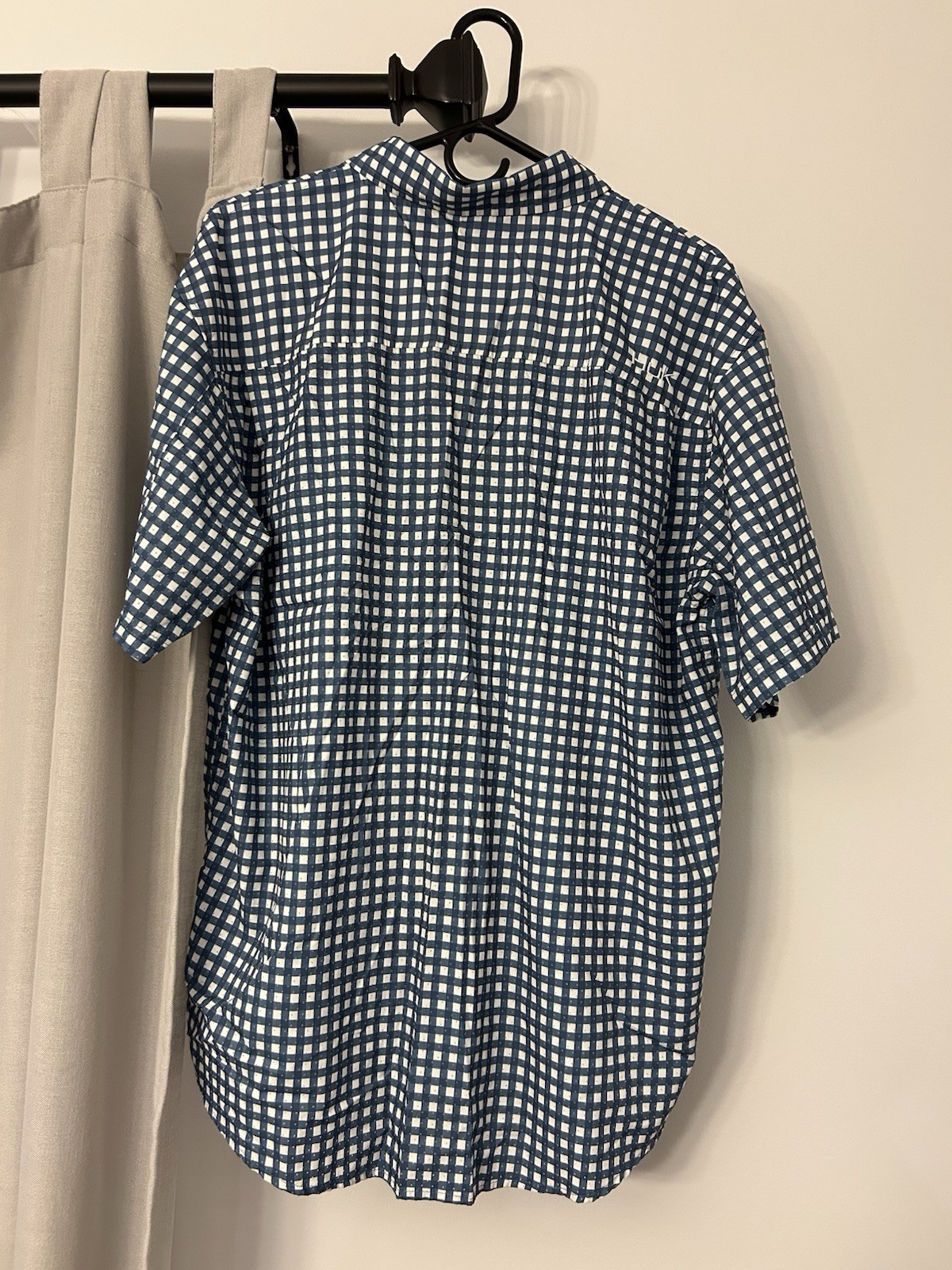 Huk Men\'s L Blue/White Check Short Sleeve Button-Down Woven Polyester Shirt