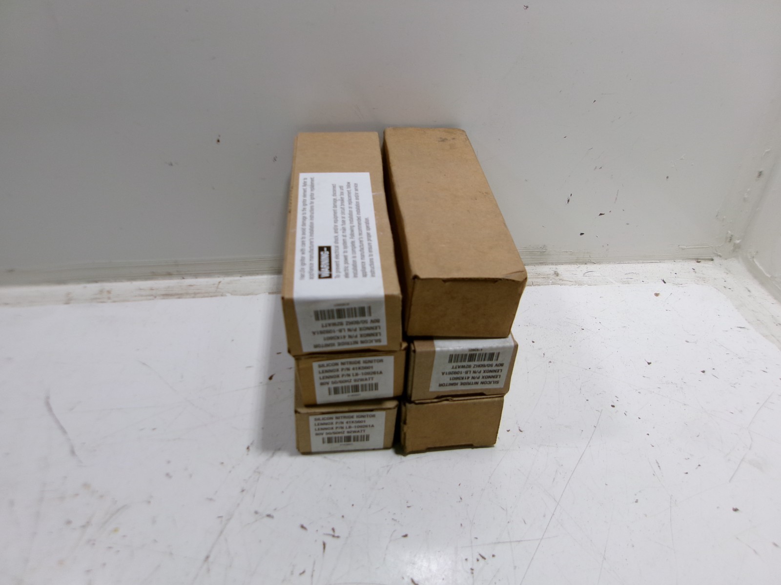 NEW LOT OF 6 LENNOX White Rodgers 41K5601 Furnace Ignitors..R405 NEW LOT OF 6 LENNOX White Rodgers 41K5601 Furnace Ignitors..R405