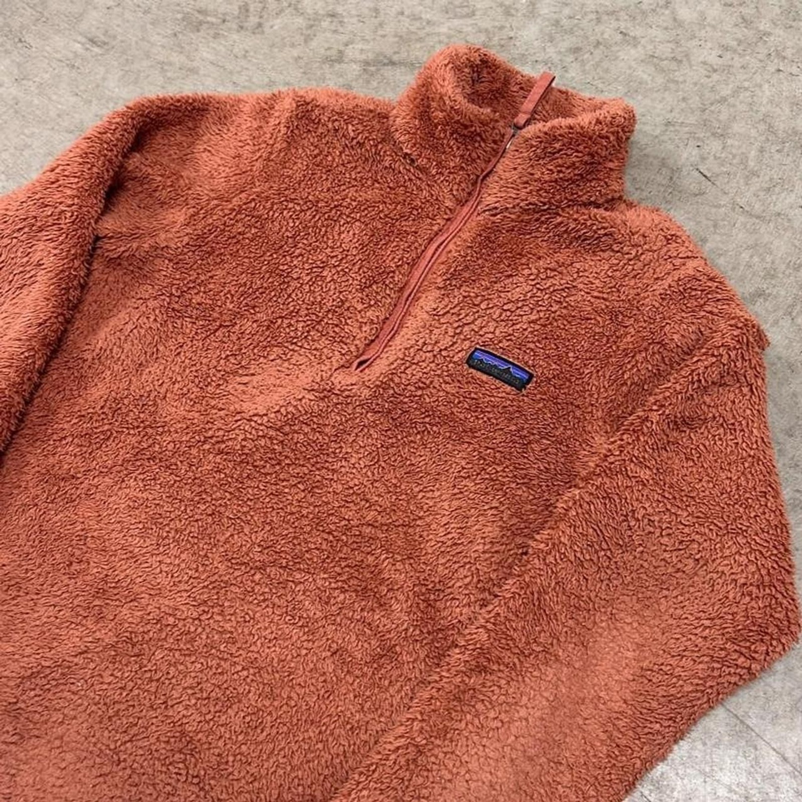Patagonia Men\'s Orange and Brown Sweatshirt Patagonia Men\'s Orange and Brown Sweatshirt