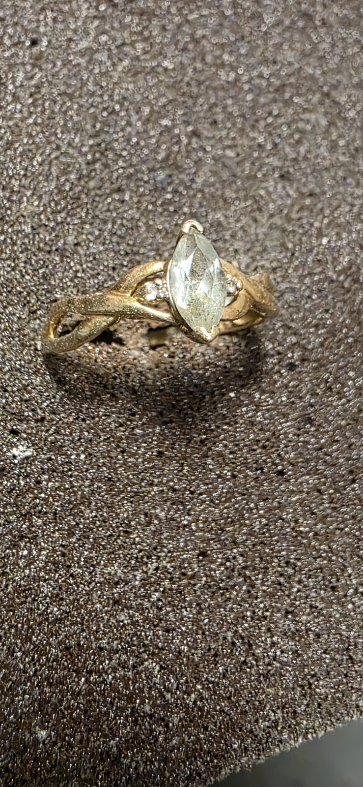Vintage LGL 10K Solid Gold, Natural Marquise cut .88K Aquamarine W/Diamonds Vintage LGL 10K Solid Gold, Natural Marquise cut .88K Aquamarine W/Diamonds