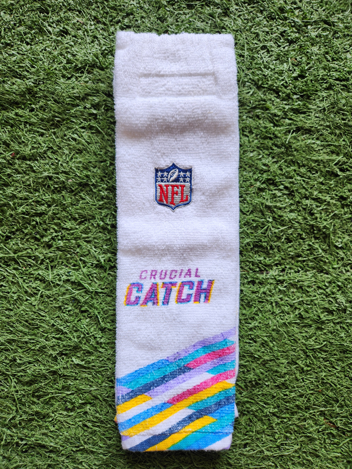 NFL Football Quarterback / Game Hip Towel Crucial Catch ON FIELD EQUIPMENT NEW