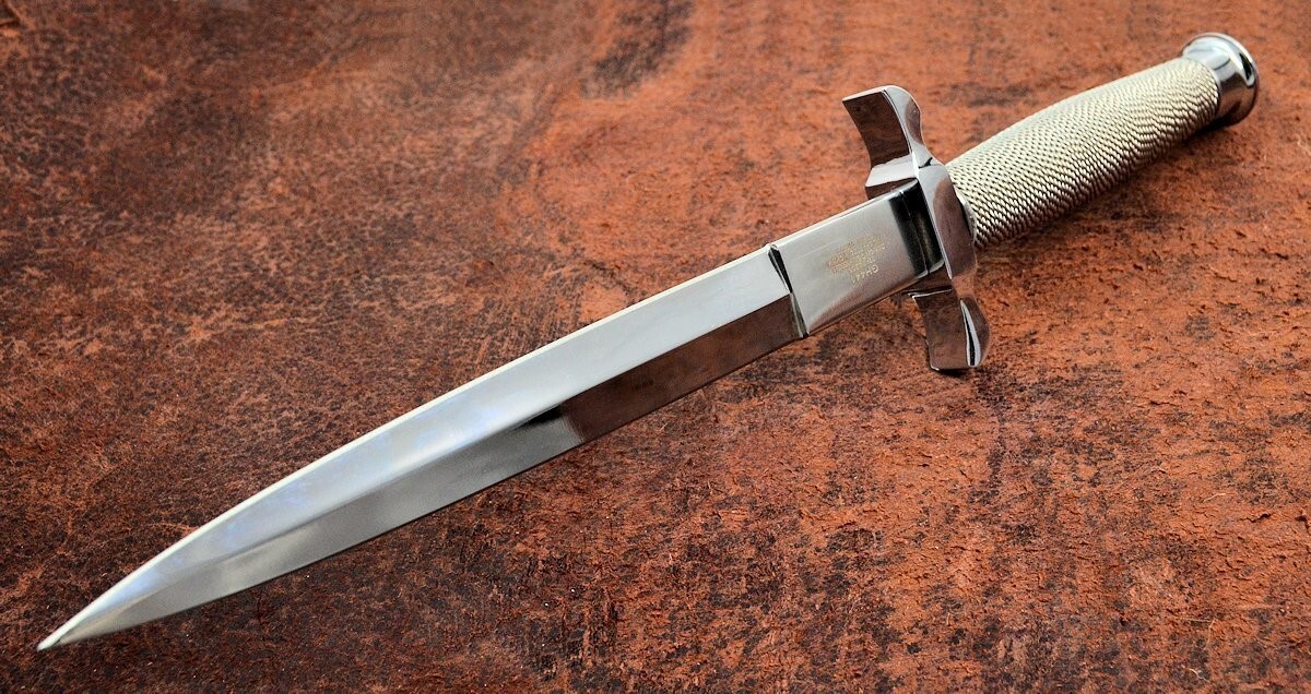 Gil Hibben 12 1/2