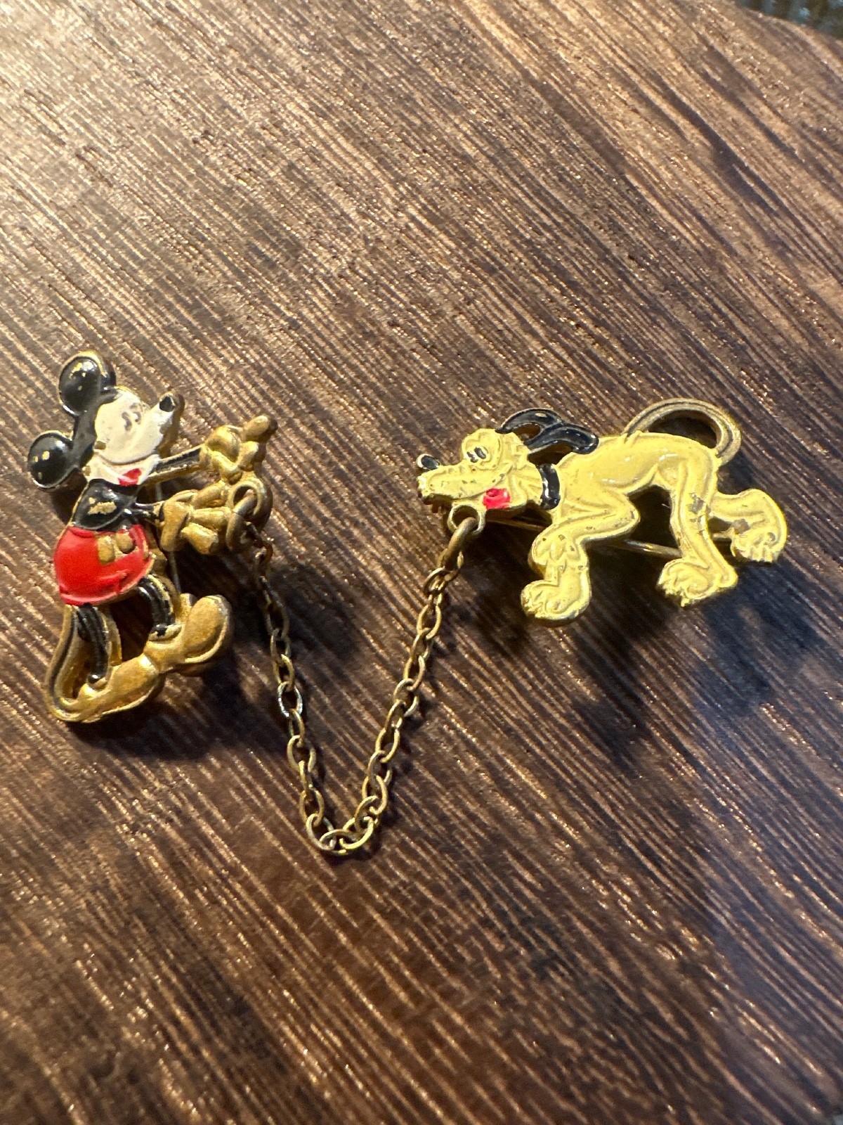 Vintage 1930s Disney Mickey Mouse & Pluto Sweater Pin Chain Rare WD Vintage 1930s Disney Mickey Mouse & Pluto Sweater Pin Chain Rare WD