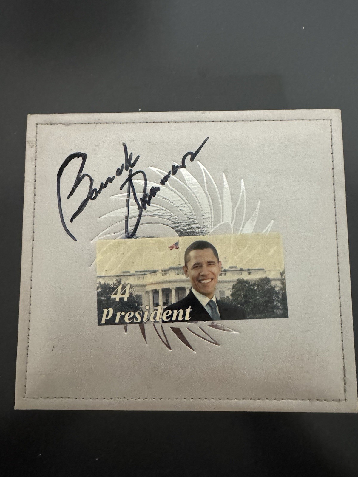 Barack Obama 44th President Conmemorative Box Autographed , Watch And Keychain Barack Obama 44th President Conmemorative Box Autographed , Watch And Keychain