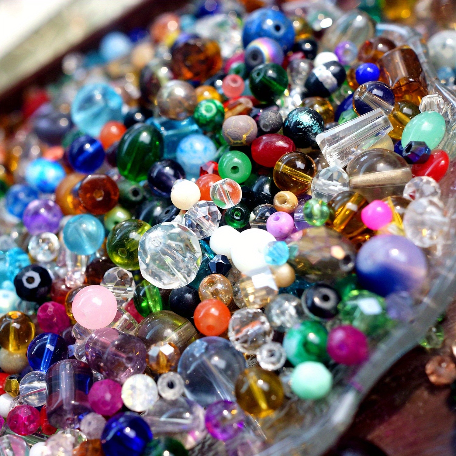 480Pcs mixed color sparkling glass beads - suitable for DIY jewelry making 480Pcs mixed color sparkling glass beads - suitable for DIY jewelry making