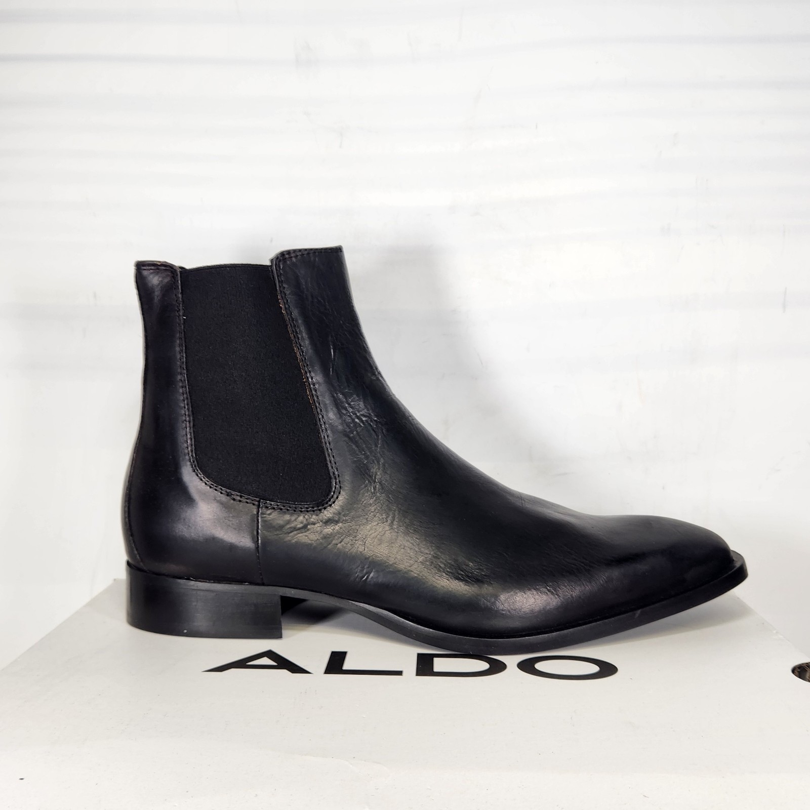 Aldo Dax Chelsea Boots Men Size 10.5 Black Leather Pull On Ankle Boot