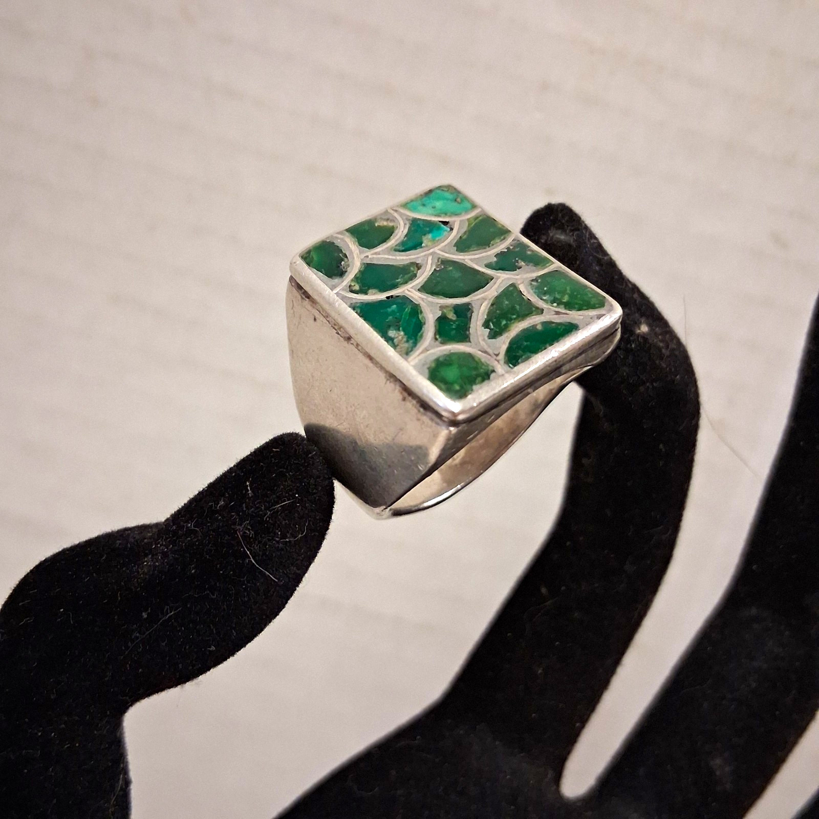 Native American Silver 10.35 Ring Fish-scale Green Turquoise .8 oz Navajo