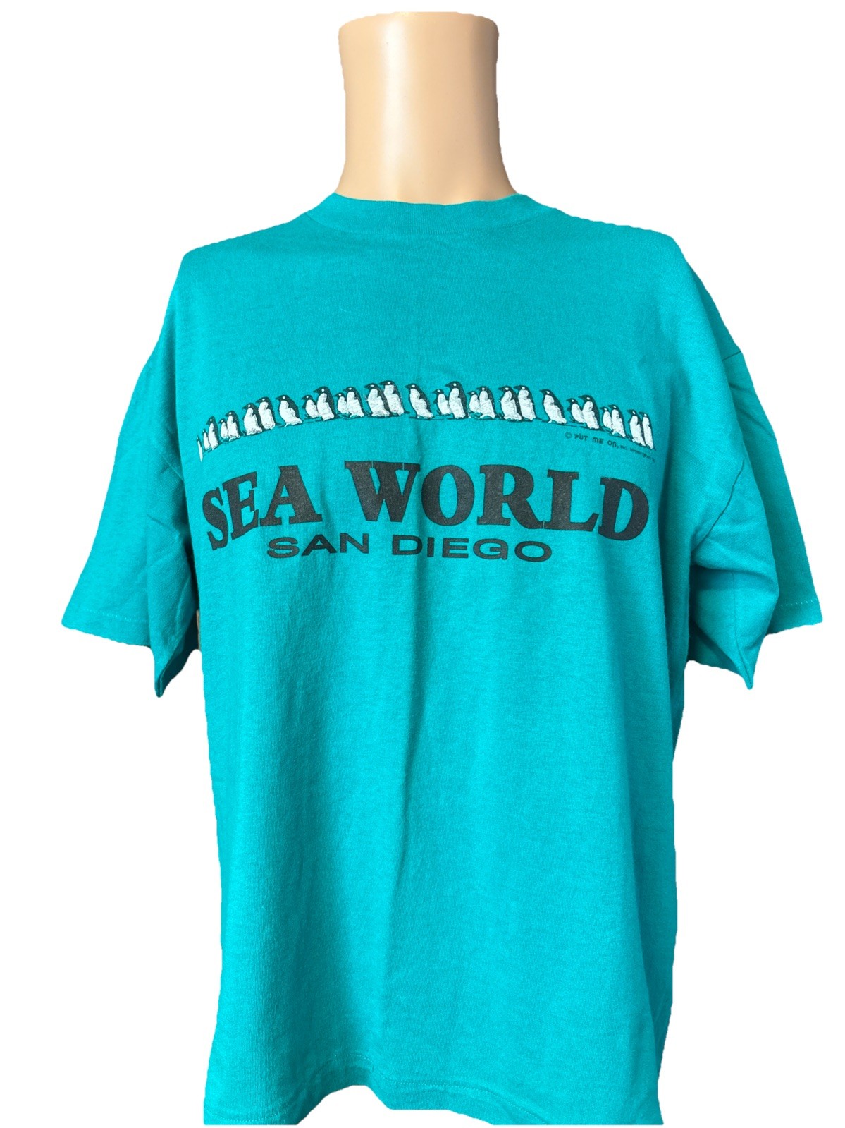 Vintage 1990 Single Stitch Sea World San Diego Penguin Styled Green Shirt Size L Vintage 1990 Single Stitch Sea World San Diego Penguin Styled Green Shirt Size L