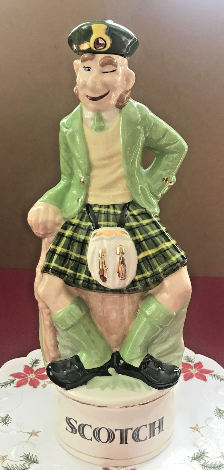 VINTAGE ALBERTA\'S MOLD CERAMIC SCOTCH DECANTER, HANDPAINTED, SCOTTISH MAN, 12\ VINTAGE ALBERTA\'S MOLD CERAMIC SCOTCH DECANTER, HANDPAINTED, SCOTTISH MAN, 12\