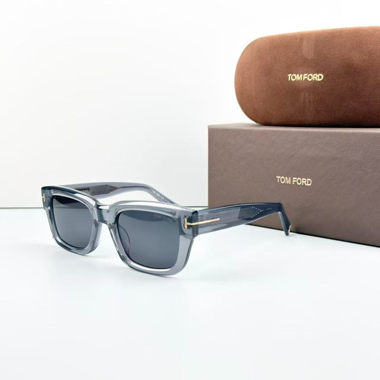 Tom Ford FT1327 Sunglasses Transparent Gray Frame Gray Lens New w/ Box Tom Ford FT1327 Sunglasses Transparent Gray Frame Gray Lens New w/ Box