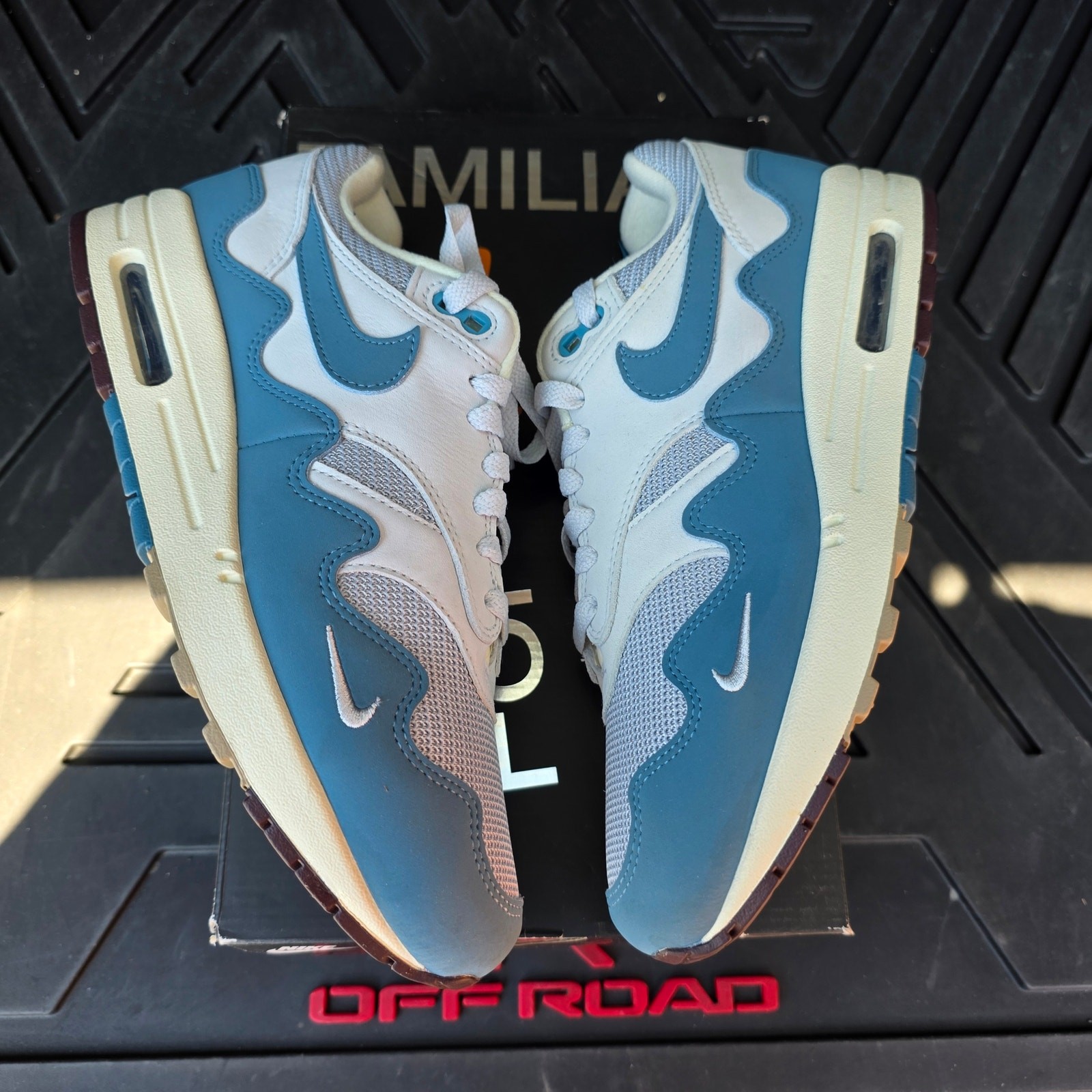 Nike Air Max 1 Patta Blue Wave Size 8.5 men Nike Air Max 1 Patta Blue Wave Size 8.5 men