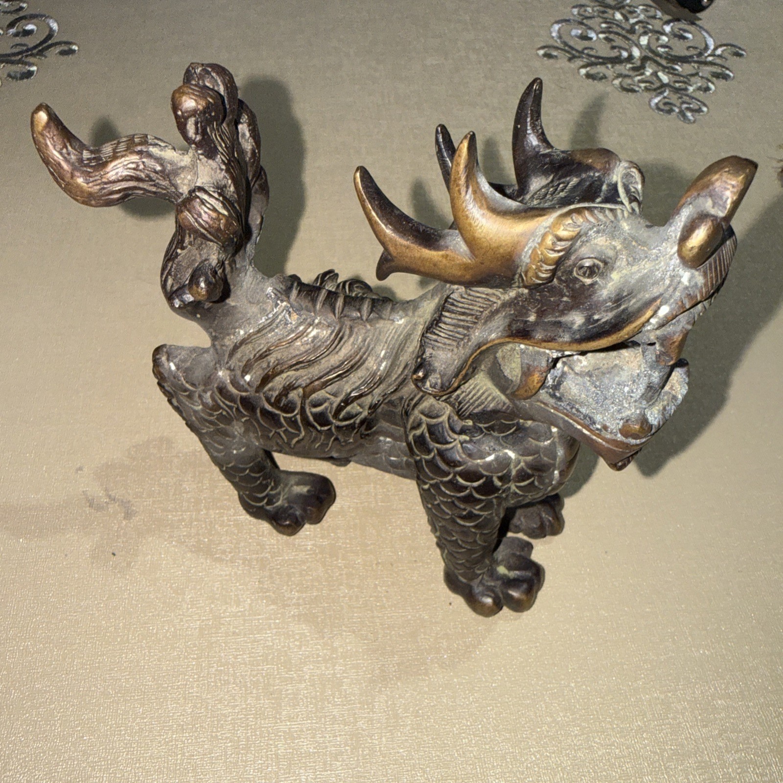 Vintage Chinese Bronze Guardian Lion Foo Dog Statue 5