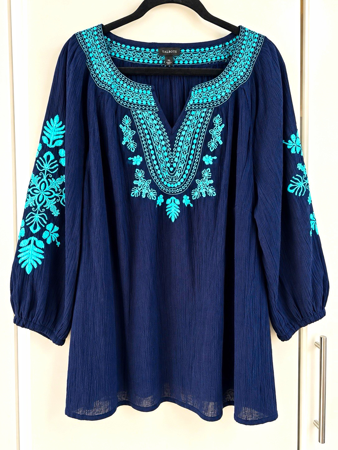 Talbots XL Navy/Turquoise Embroidered V-Neck 3/4 Sleeve Tunic Blouse Talbots XL Navy/Turquoise Embroidered V-Neck 3/4 Sleeve Tunic Blouse