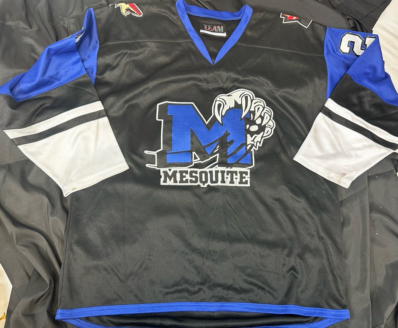Mesquite High School Arizona Men’s Hockey Jersey Size XL Mesquite High School Arizona Men’s Hockey Jersey Size XL