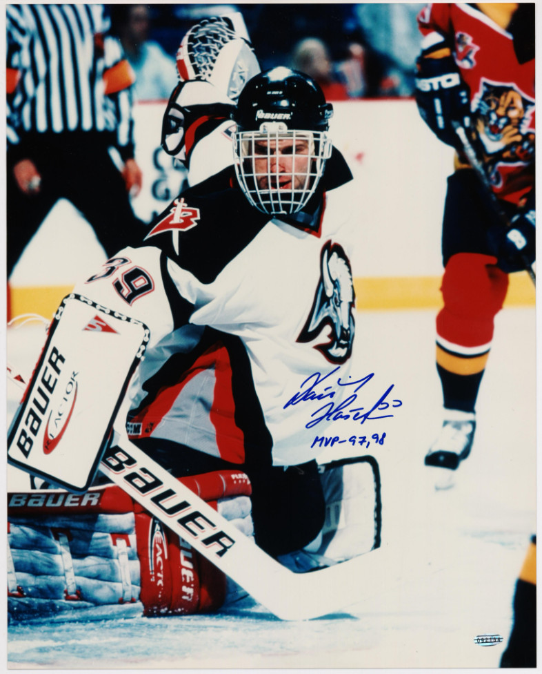 Dominik Hasek Buffalo Sabres Autographed Signed 16x20 Photo Steiner 27019