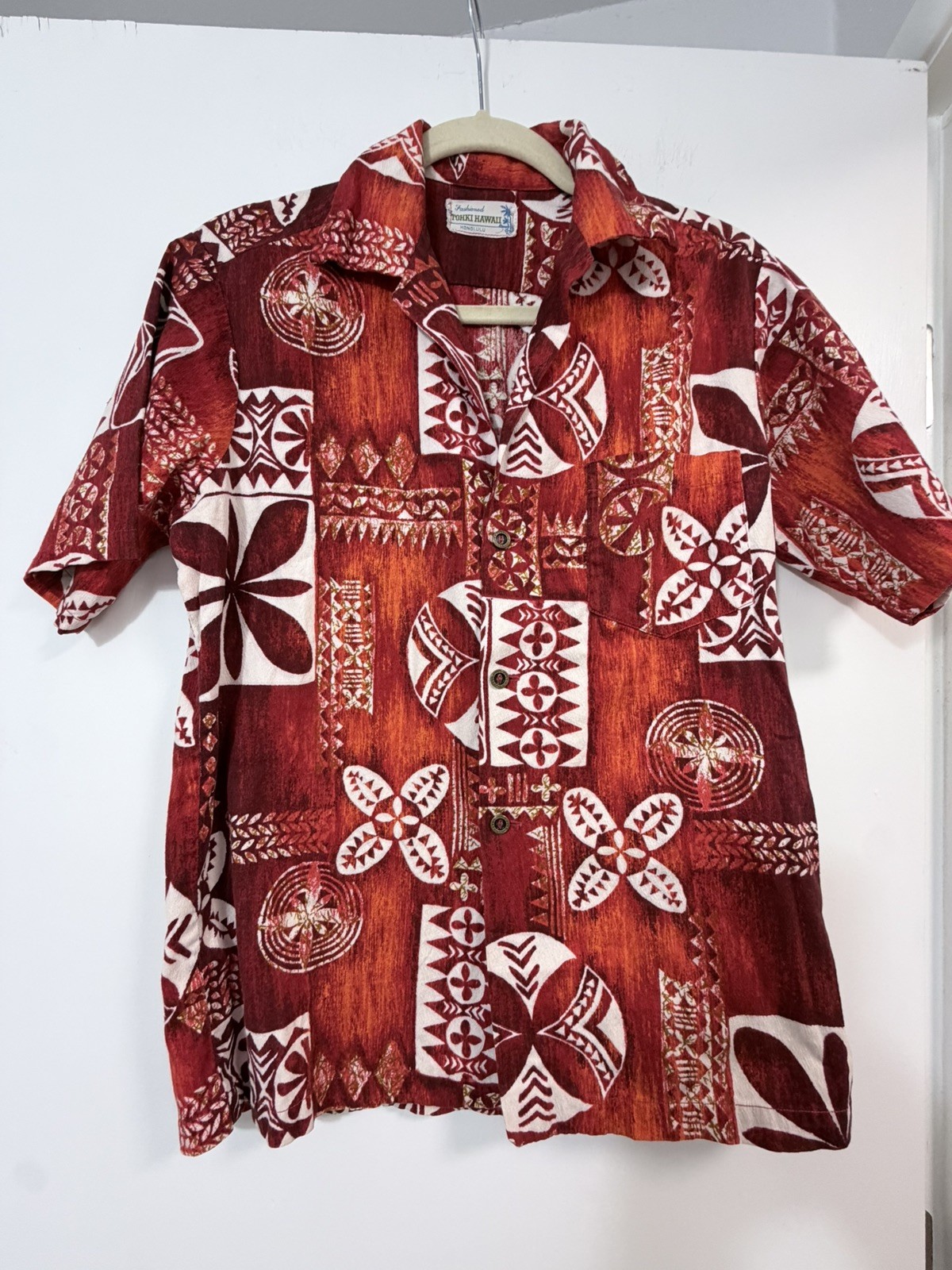 Vintage Tohki Hawaiian Aloha Shirt Mens S Red Orange Tribal Day-Glo 1960s tiki