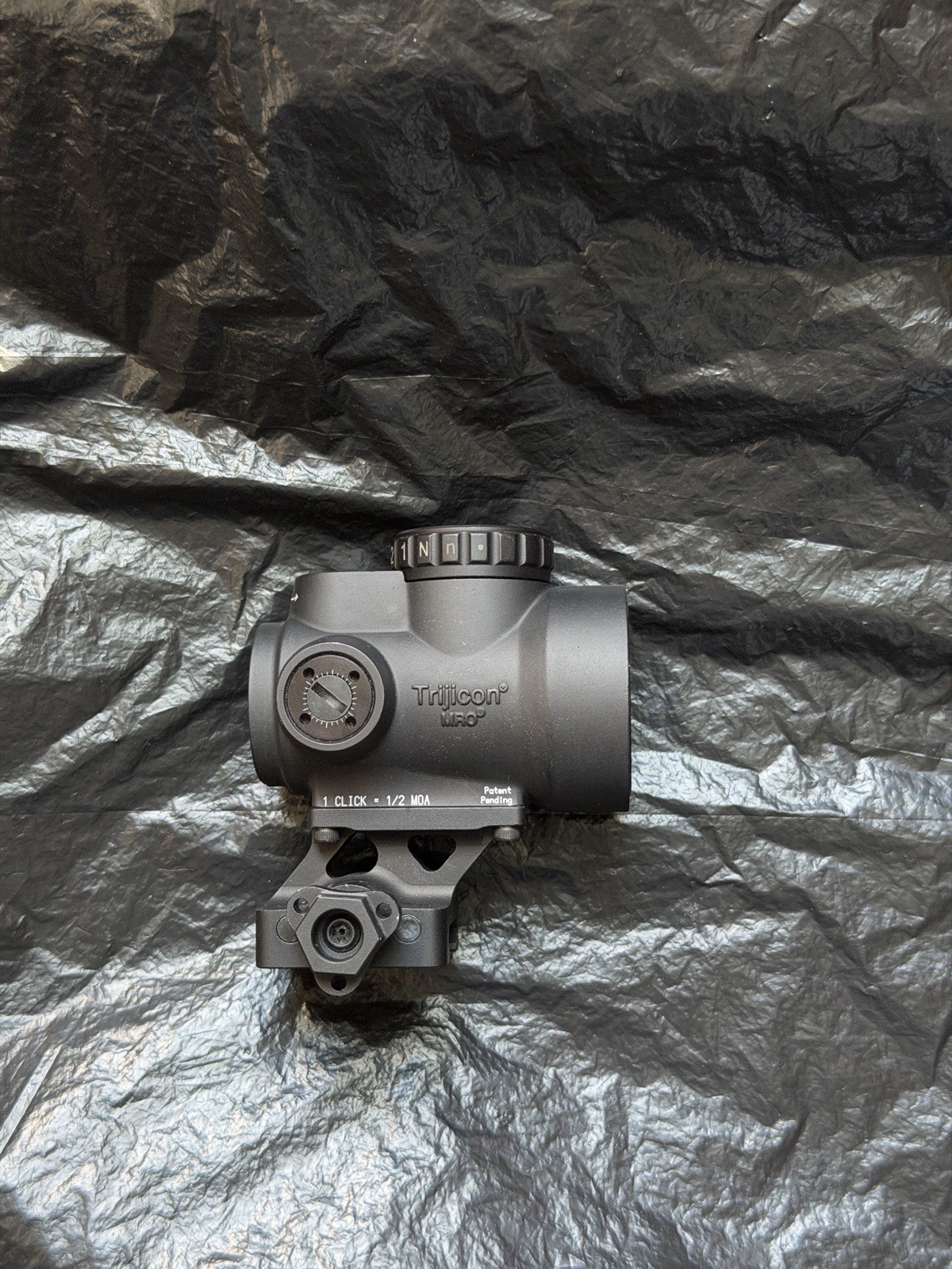 Trijicon MRO 1x25 Red Dot Sight MRO With Trijicon Mount Trijicon MRO 1x25 Red Dot Sight MRO With Trijicon Mount