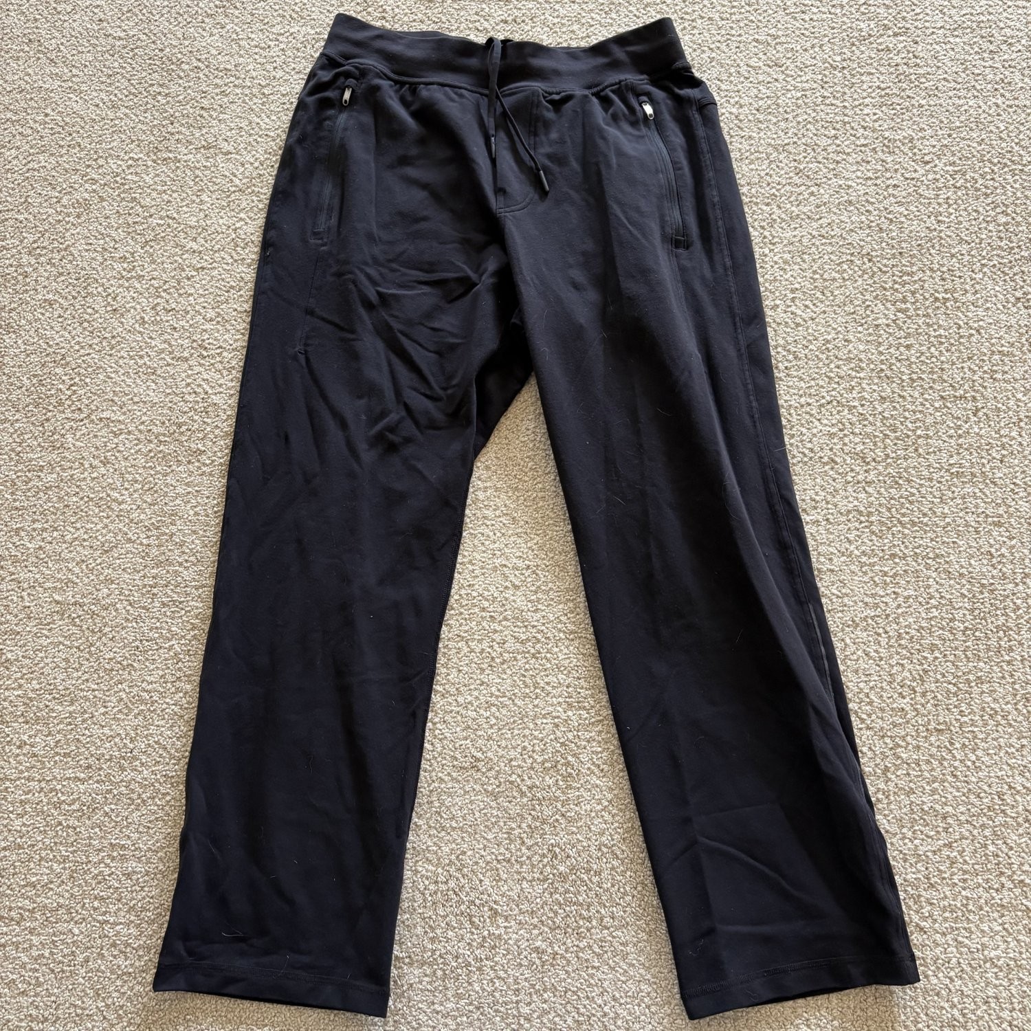 Lululemon Kung Fu Pant Mens M Black Straight Leg Athletic Pants Pockets 31