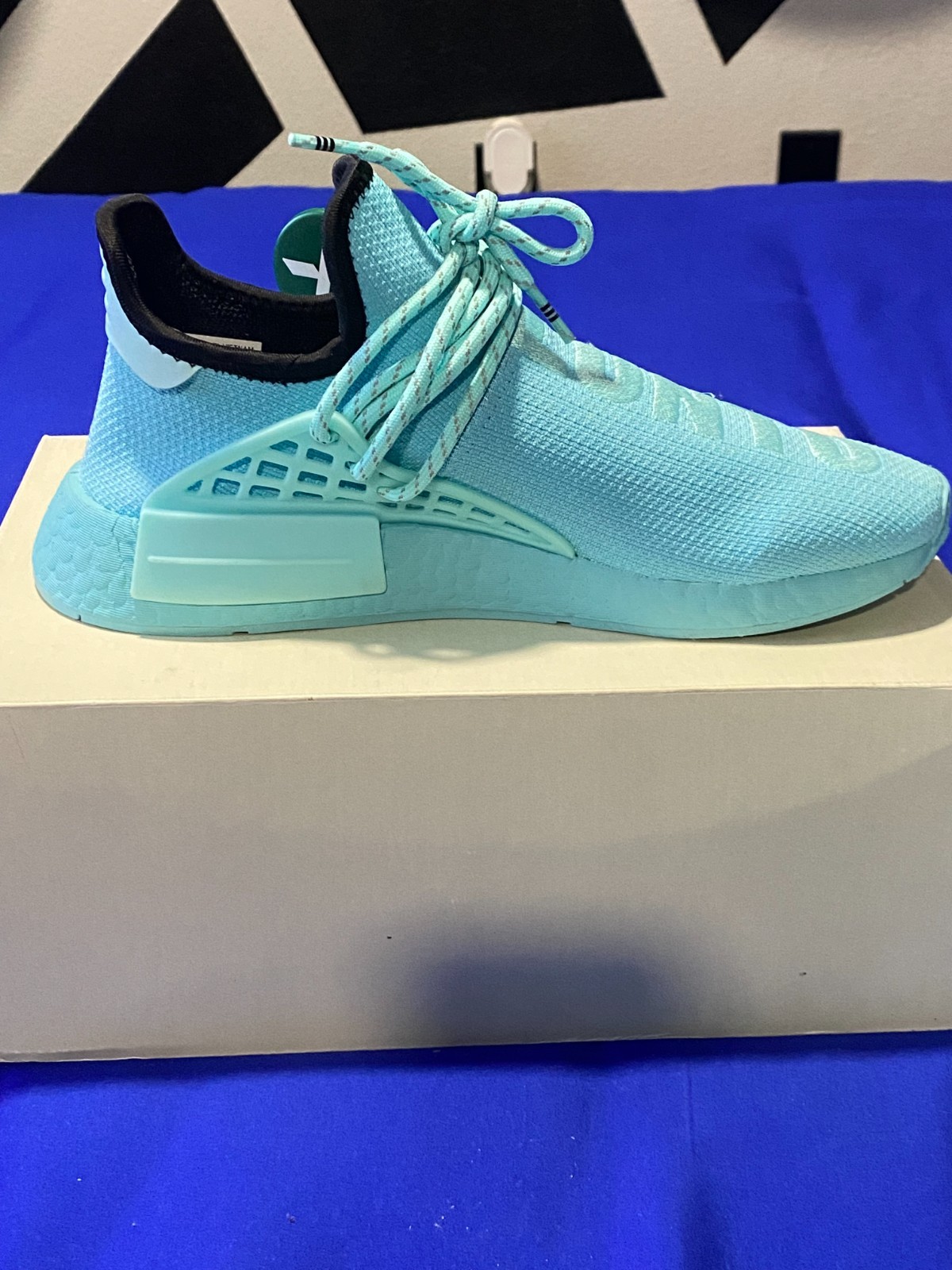 adidas NMD Hu Pharrell Human Race clear Aqua size 7.5 adidas NMD Hu Pharrell Human Race clear Aqua size 7.5