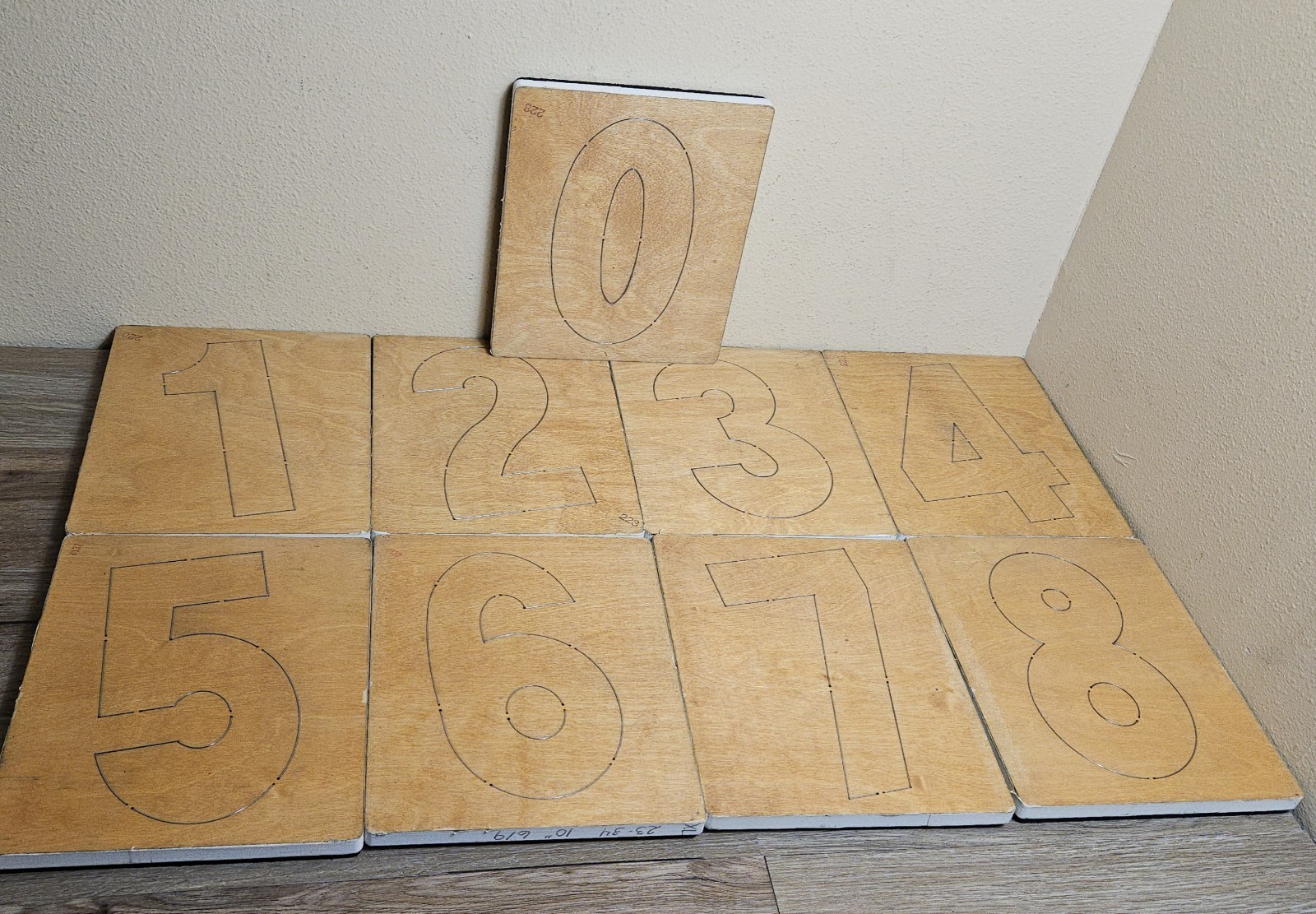 10\