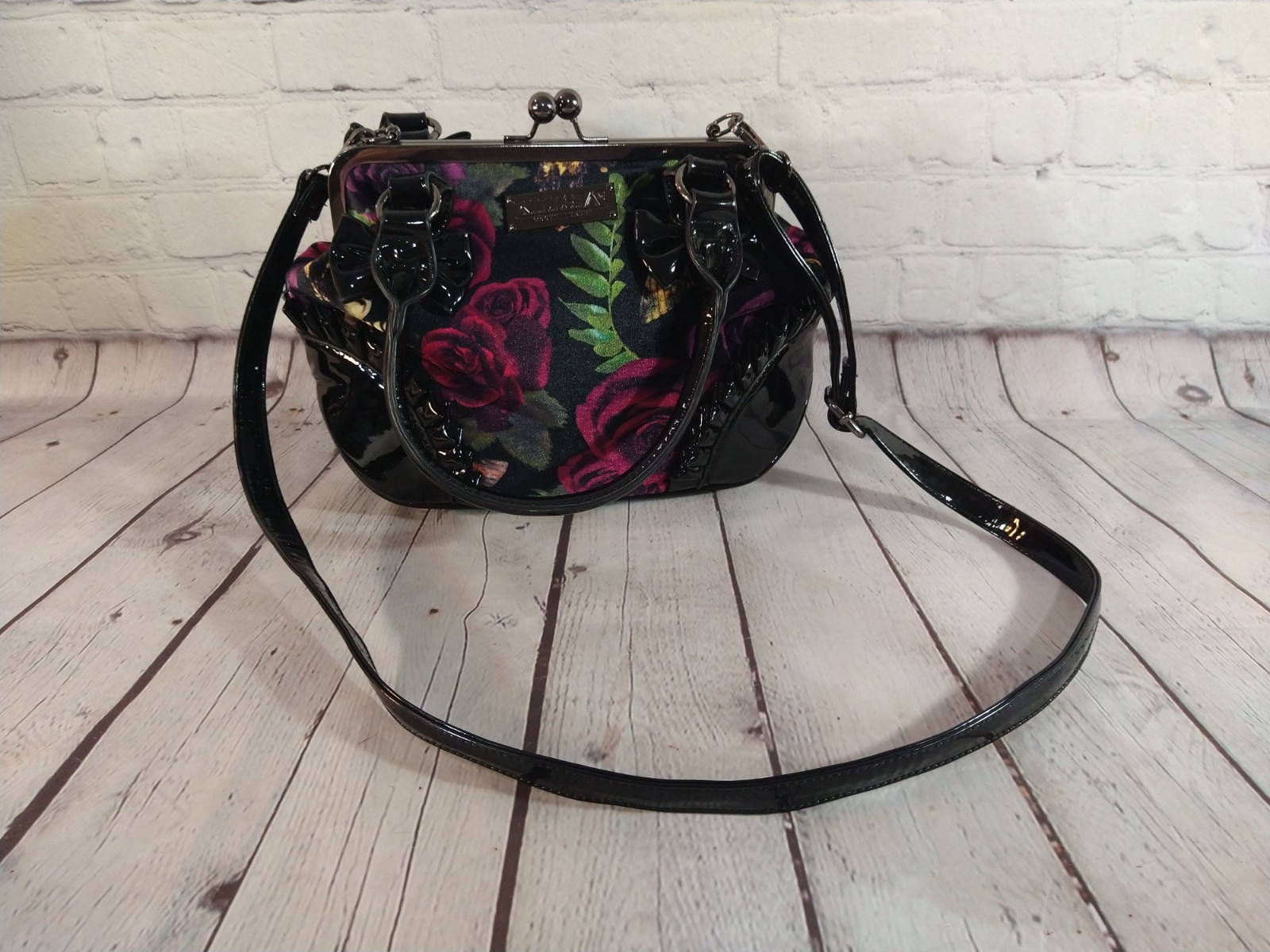 KILLSTAR gothic LOLITA WHIMSIGOTH COQUETTE kiss lock velvet purse