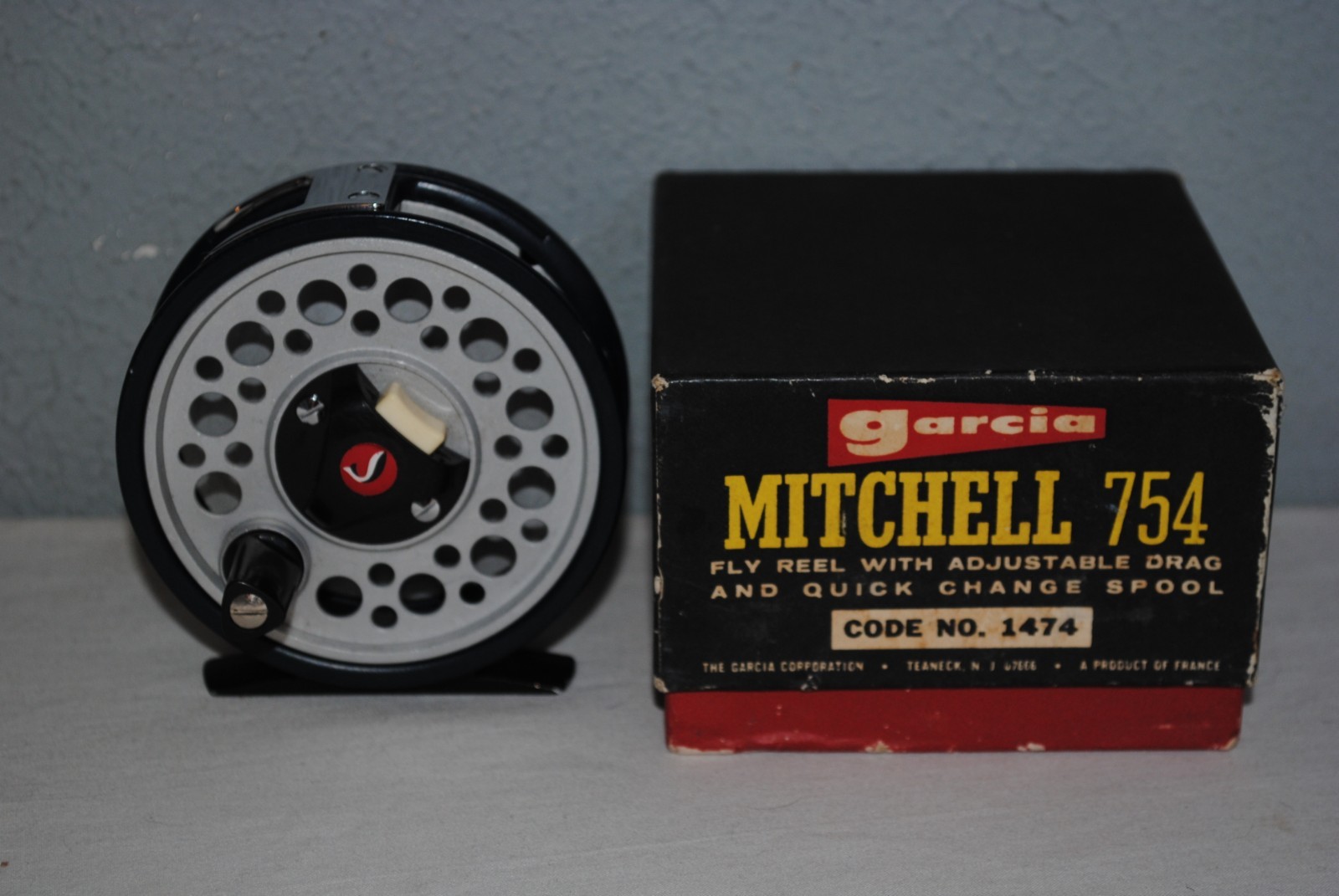 Vintage Garcia Mitchell 754 Fly Reel With Box
