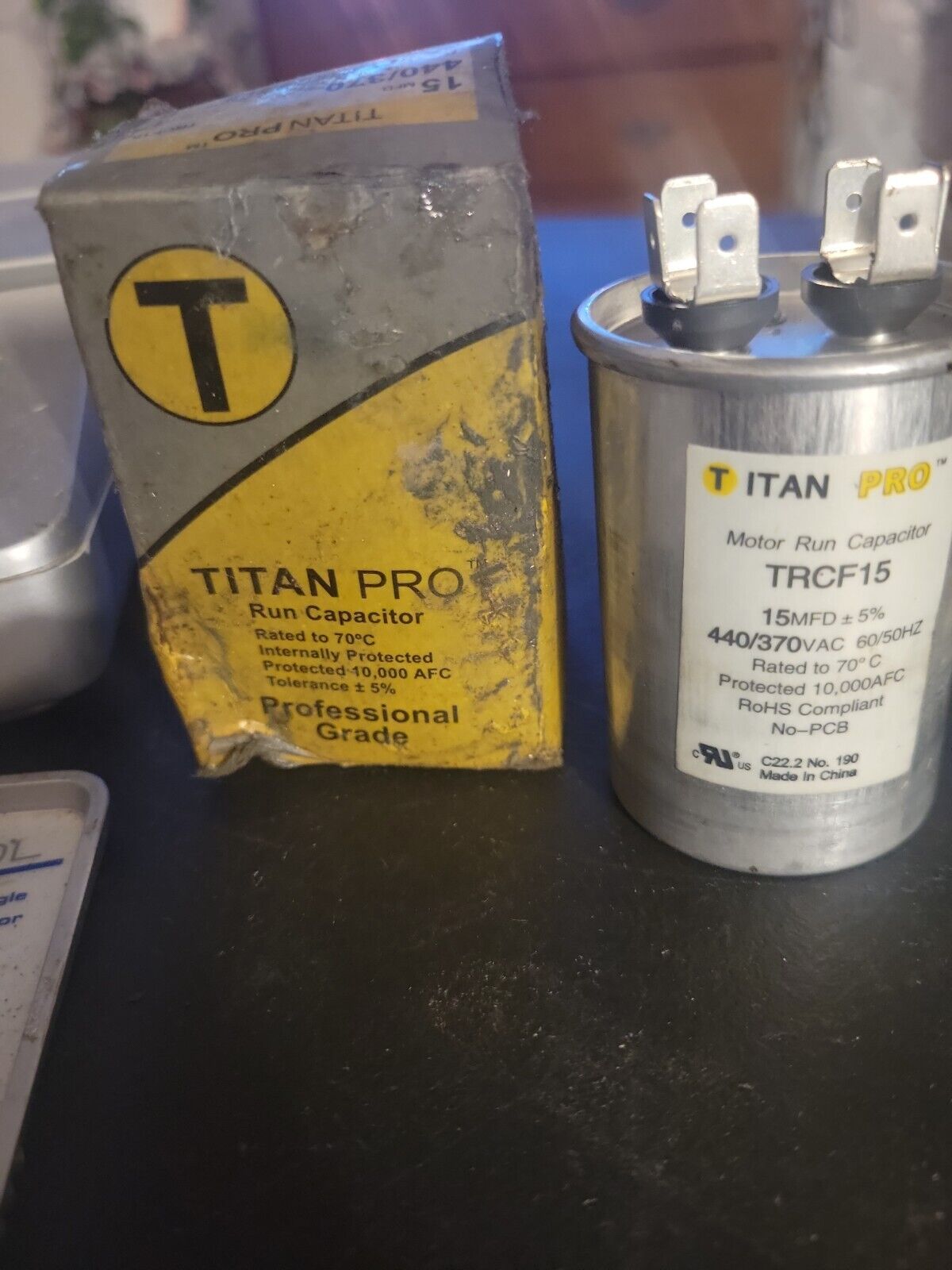 TitanPro TRCF15 HVAC Round Motor Run Capacitor. 15 MFD/UF 440/370 Volts (1B4)